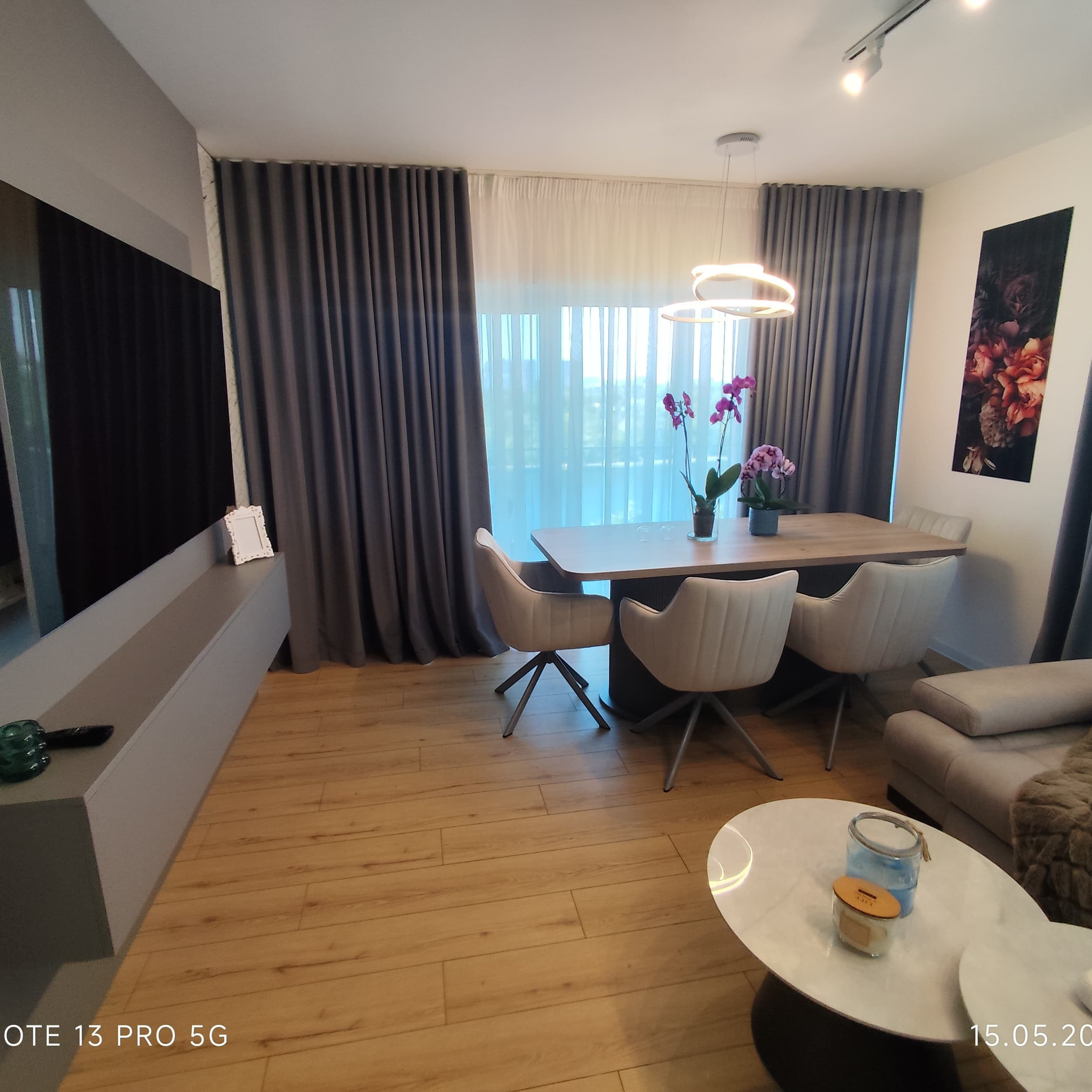 The Grey Orchid – Eleganță în Design Interior. IONESCU ELENA