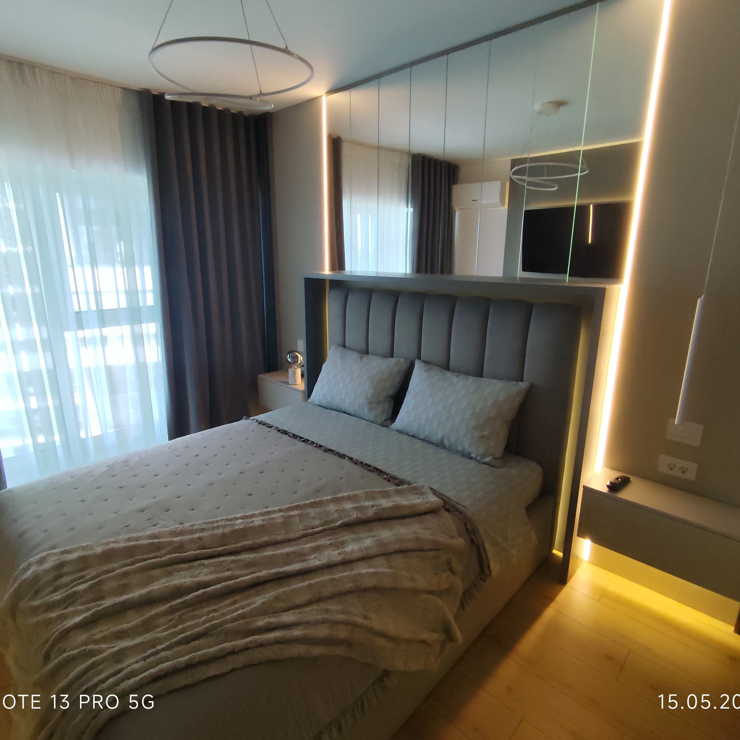 The Grey Orchid – Eleganță în Design Interior. IONESCU ELENA