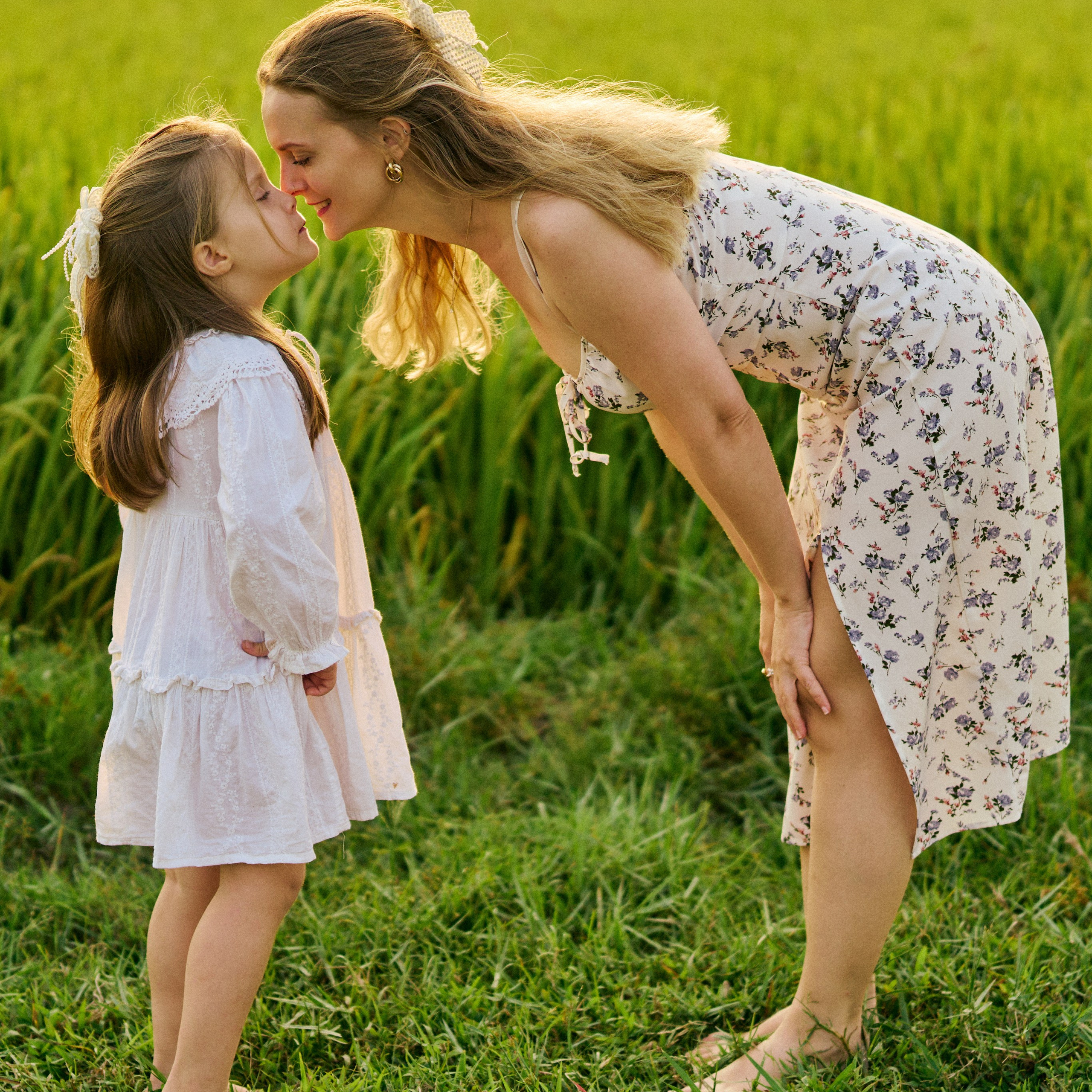 Lifestyle Photographer in Hoi An & Da Nang Love stories, family & wedding photography