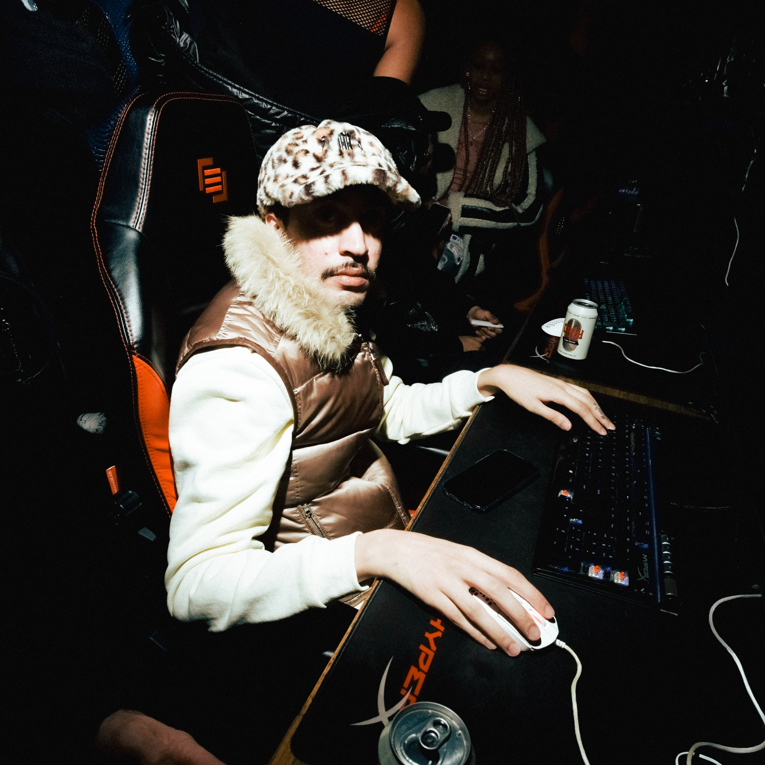 Nooon. Collection premiere.