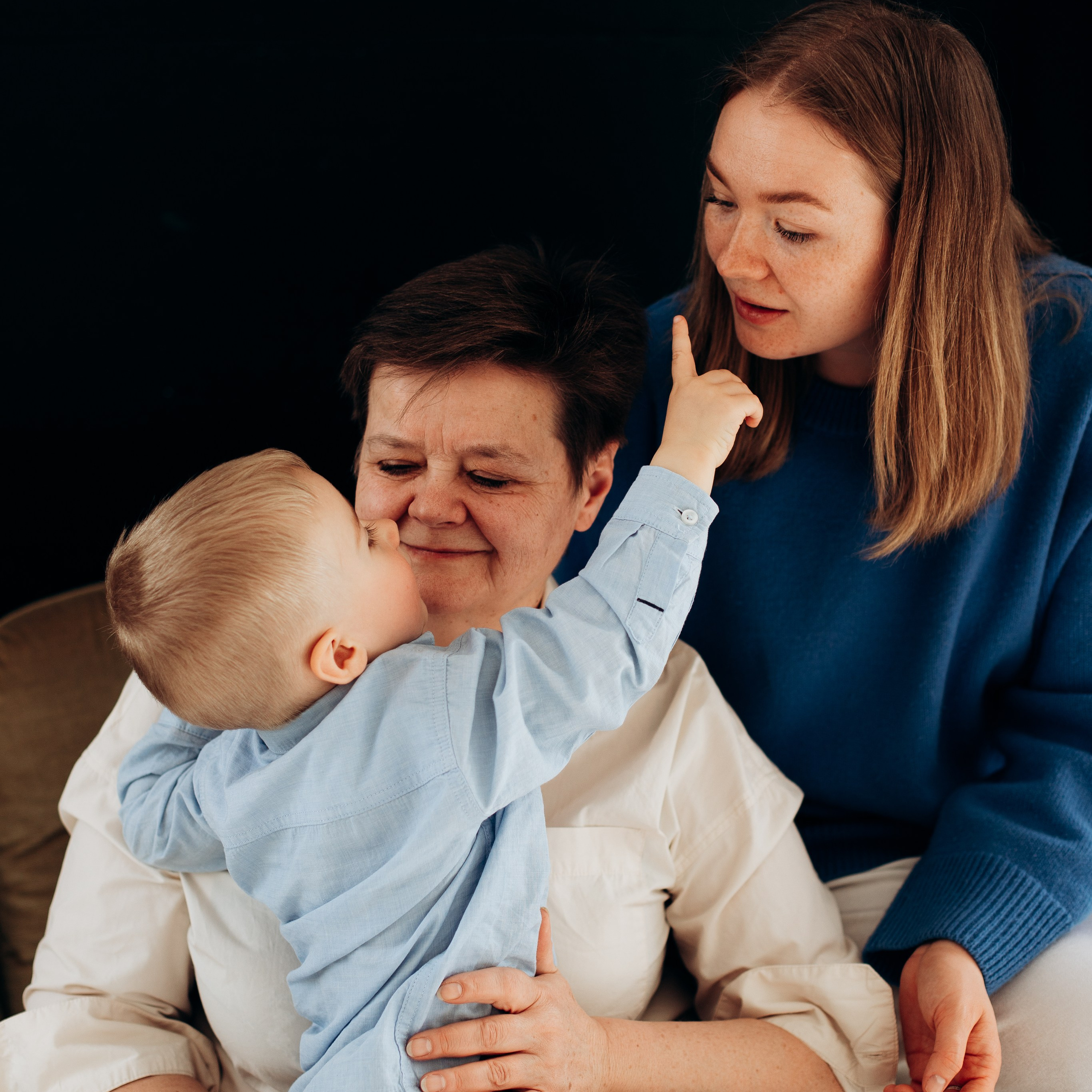 Аня, Ира и Миша