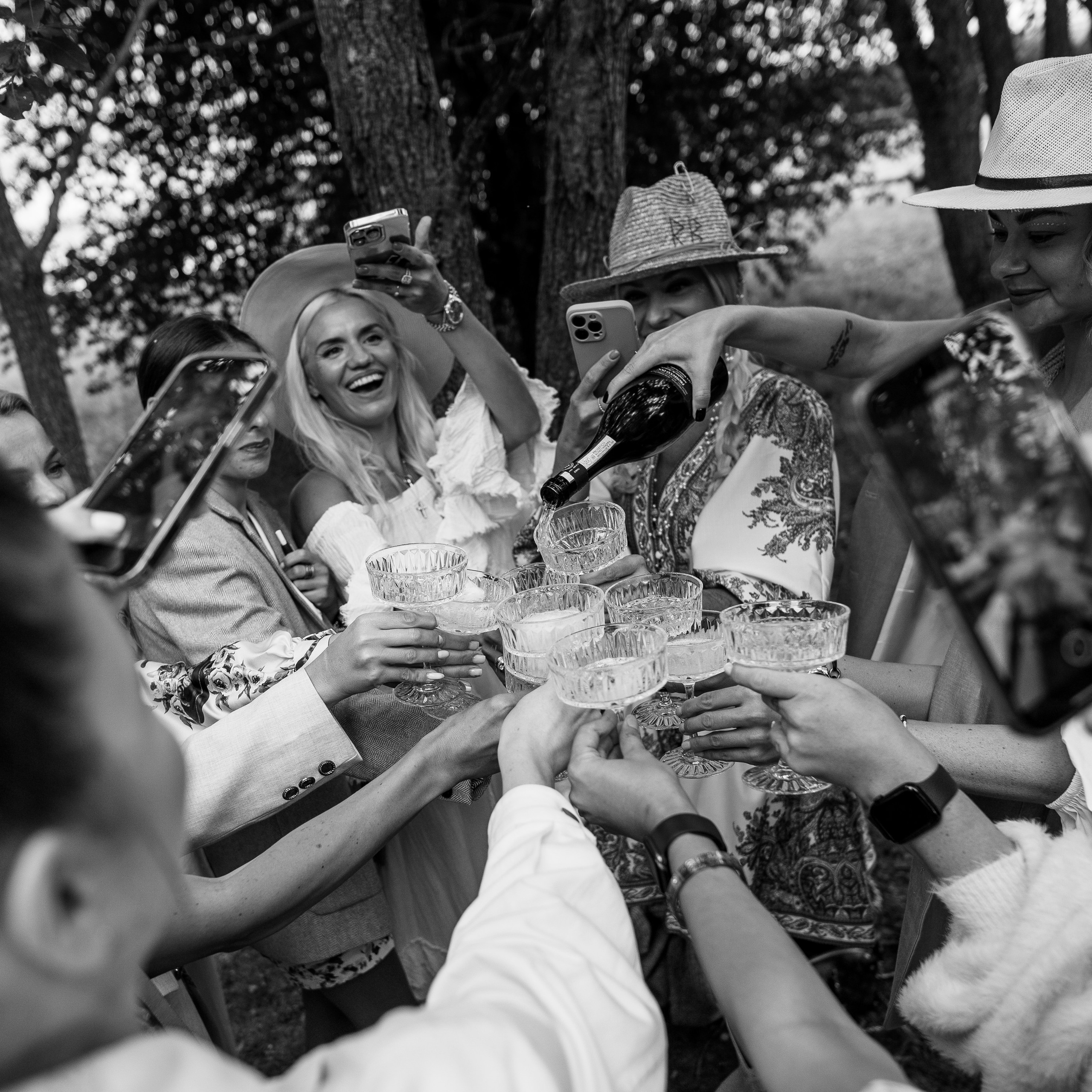 Пикник с девчонками