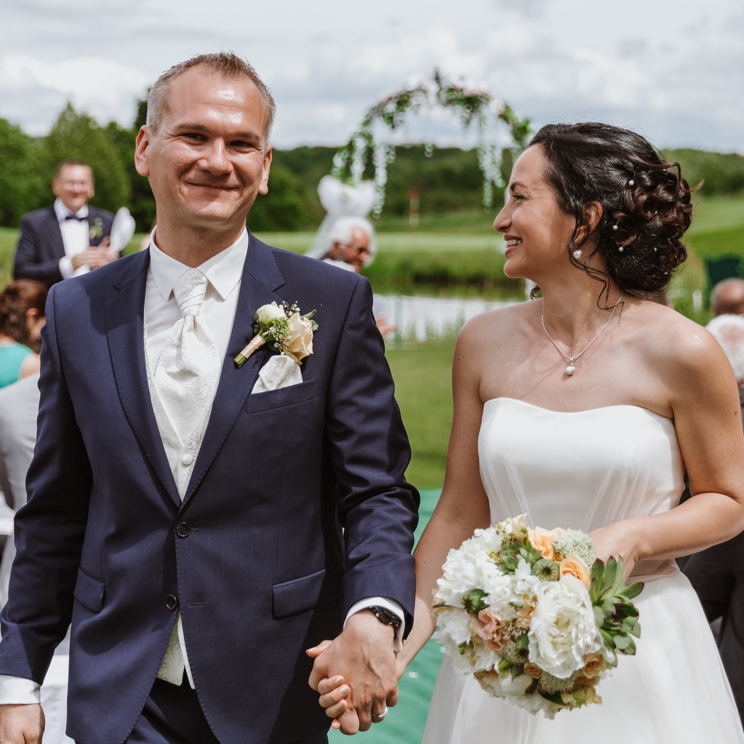 Echte Kundenbewertungen – Fotograf in Aschaffenburg für Hochzeiten, Familien und mehr. Hochzeitsfotograf in Aschaffenburg & Miltenberg – Aus Momenten werden Erinnerungen