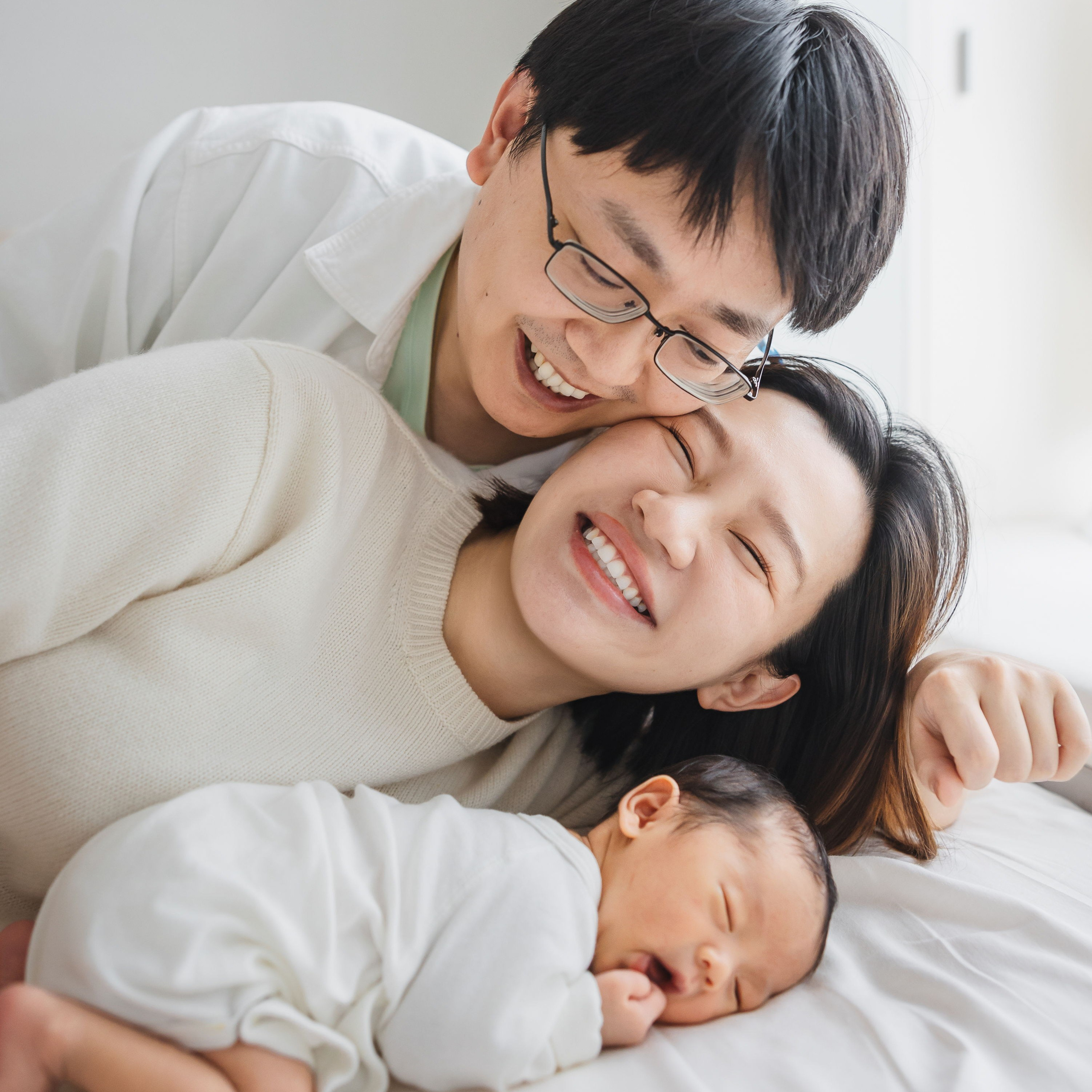 The stories behind Shanghai family photography. Shanghai Family Photographer Dora