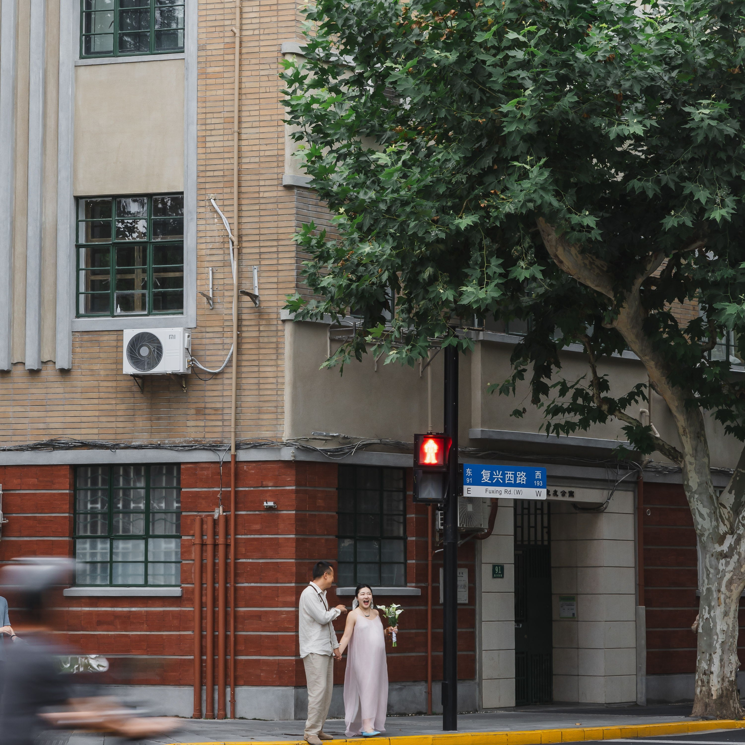 The stories behind Shanghai family photography. Shanghai Family Photographer Dora