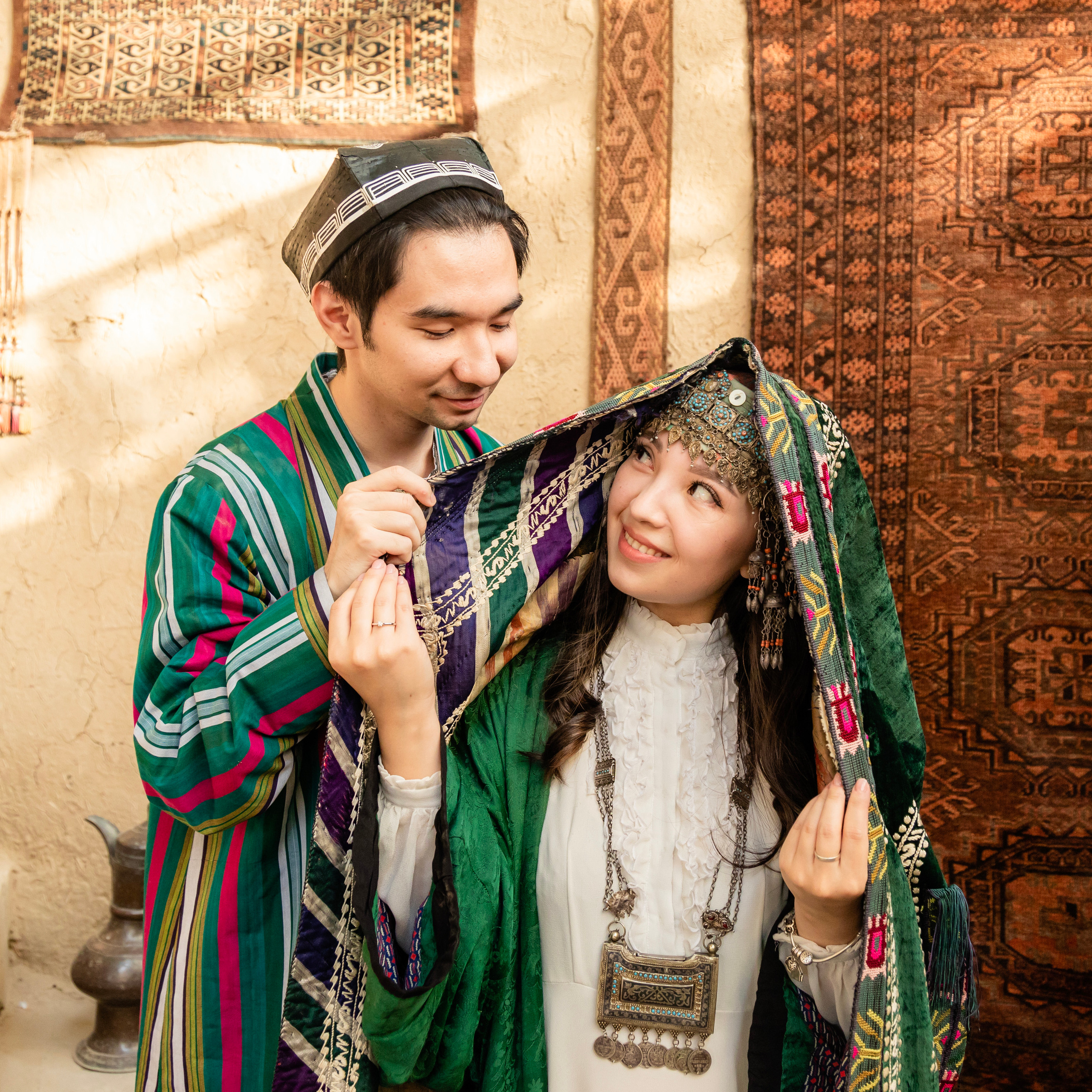 Национальные костюмы Milliy Story