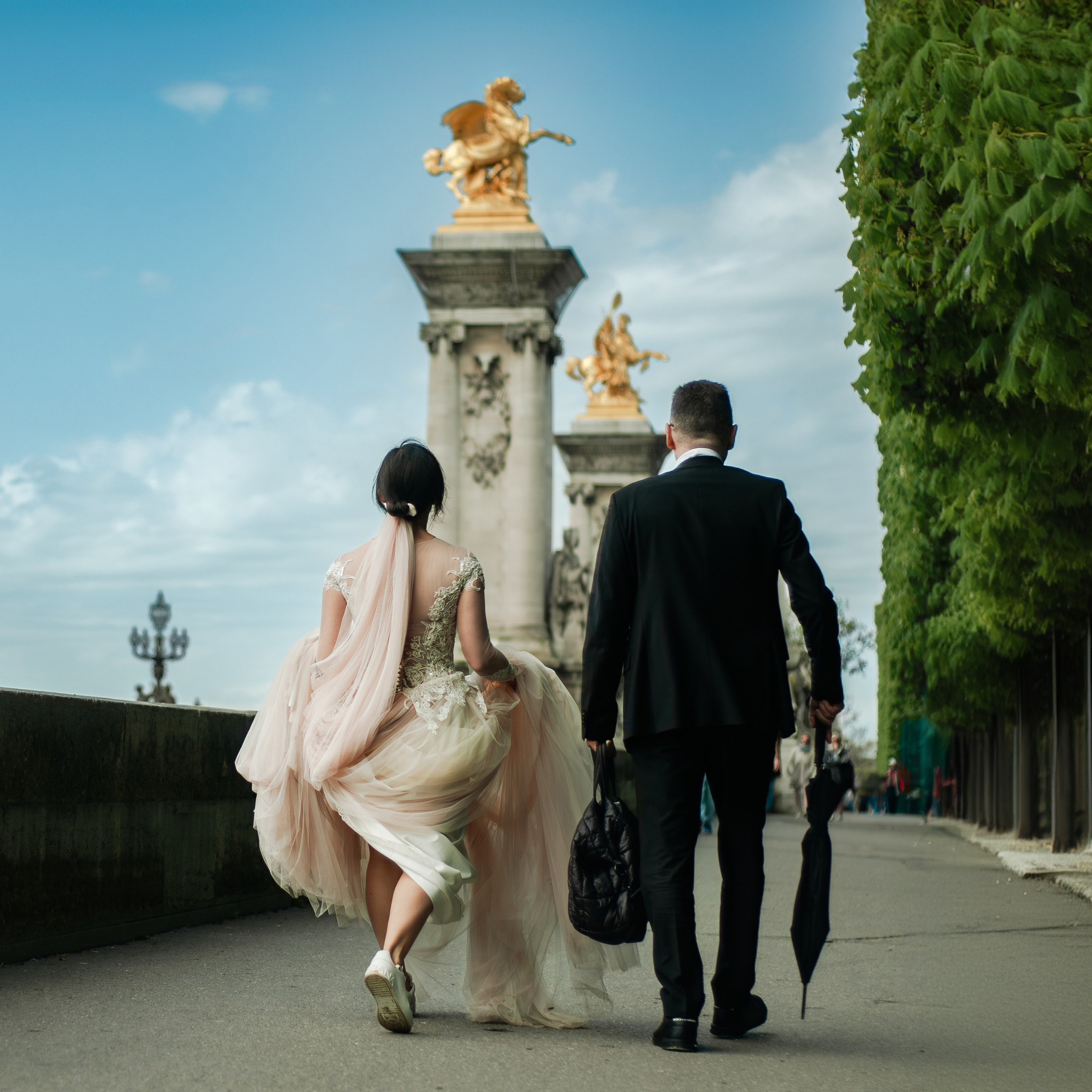 Photoshoot in Paris Reviews. Paris photographer — Polina Osipova