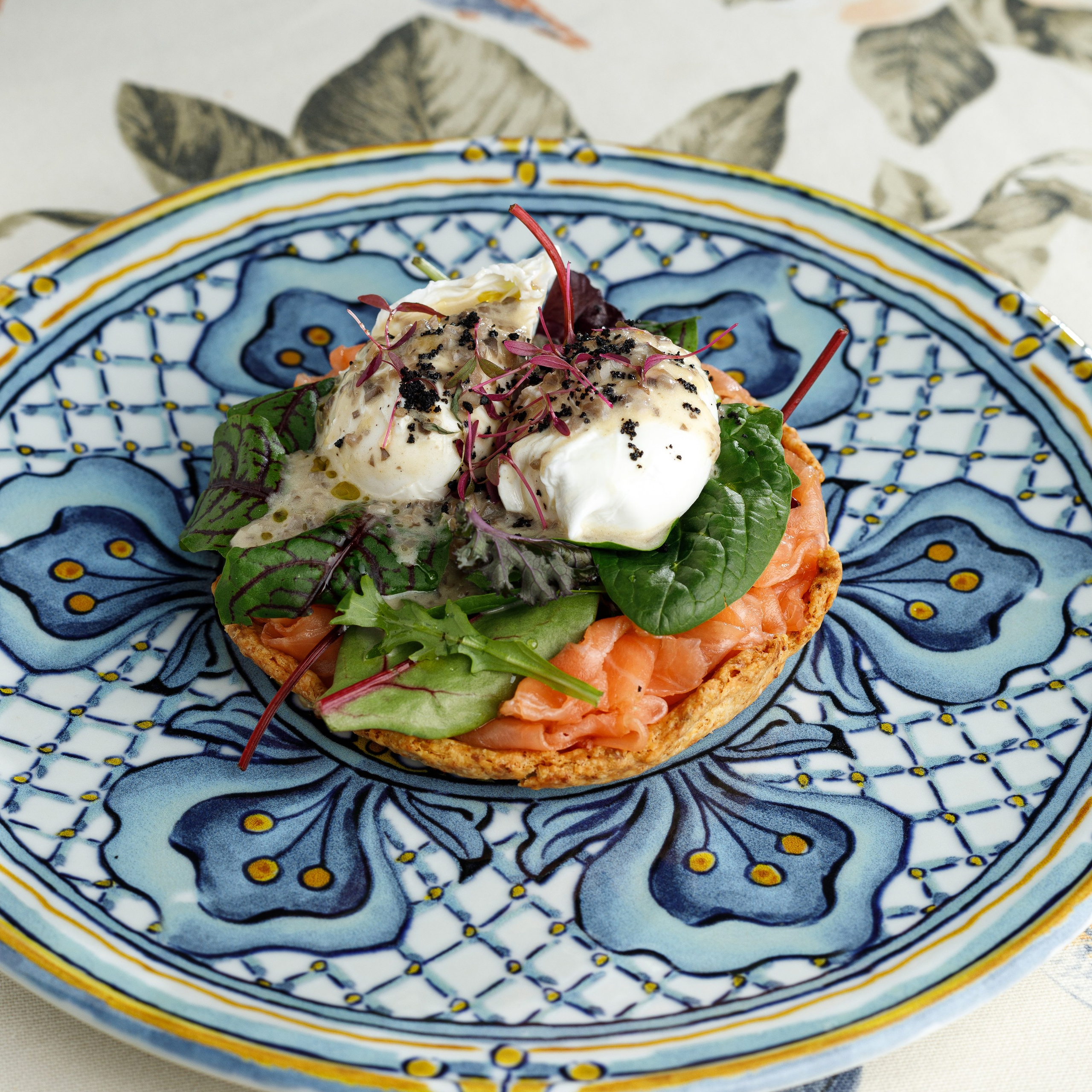 Reviews. Captured by Hallovud