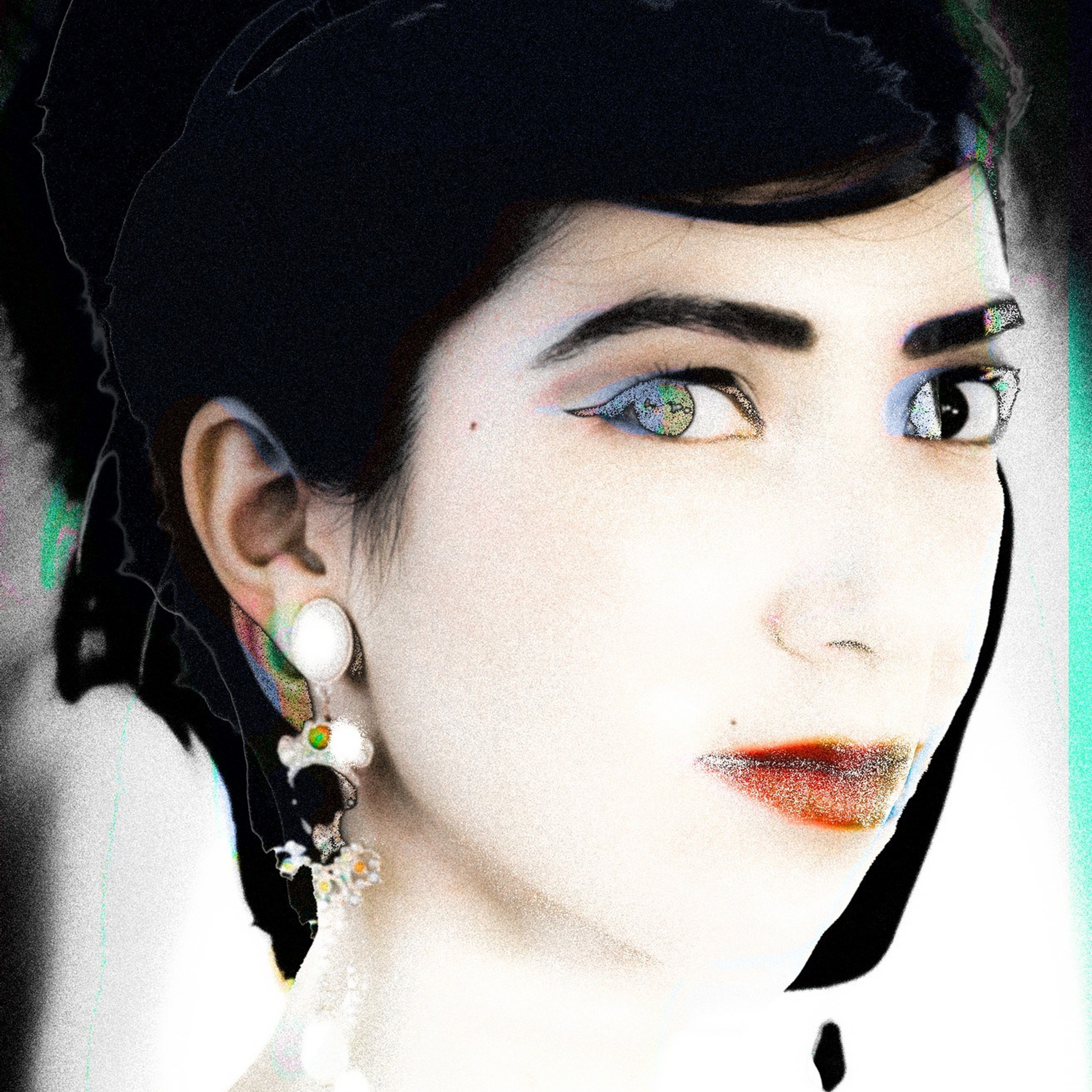 современное искусство портреты для гостиной 