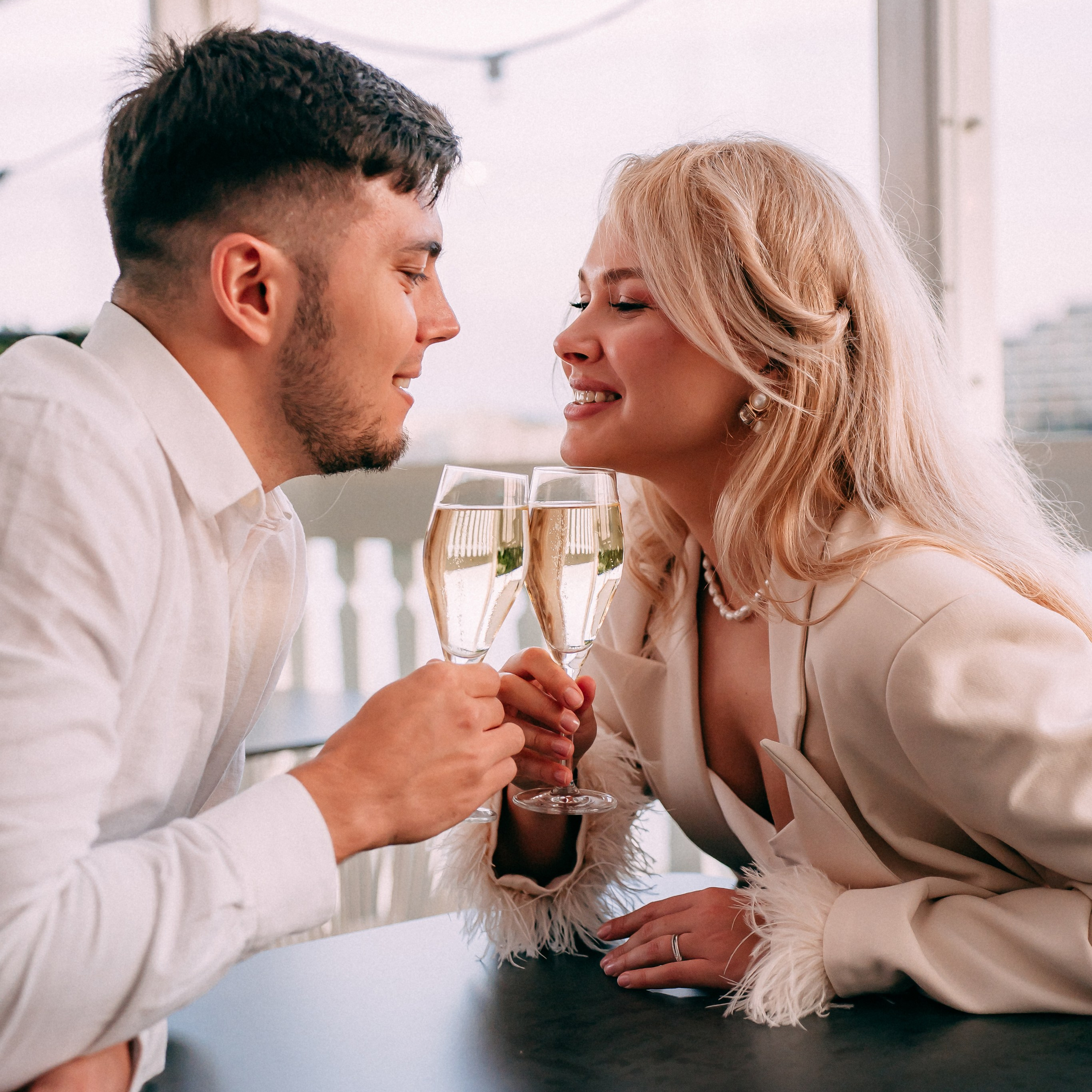 Wedding walks. Photographer Gouda, Rotterdam, Amsterdam, the Netherlands