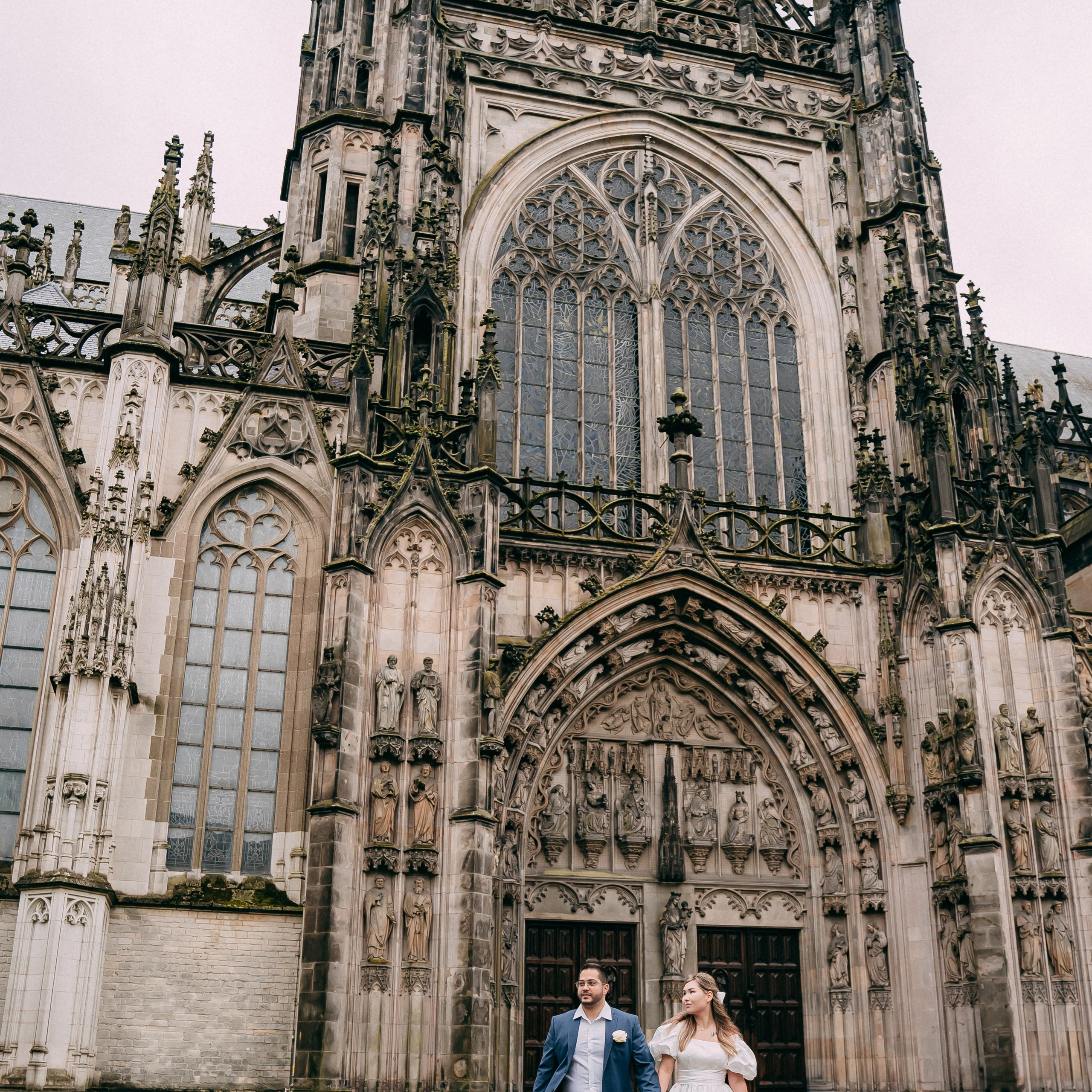 Wedding walks. Photographer Gouda, Rotterdam, Amsterdam, the Netherlands