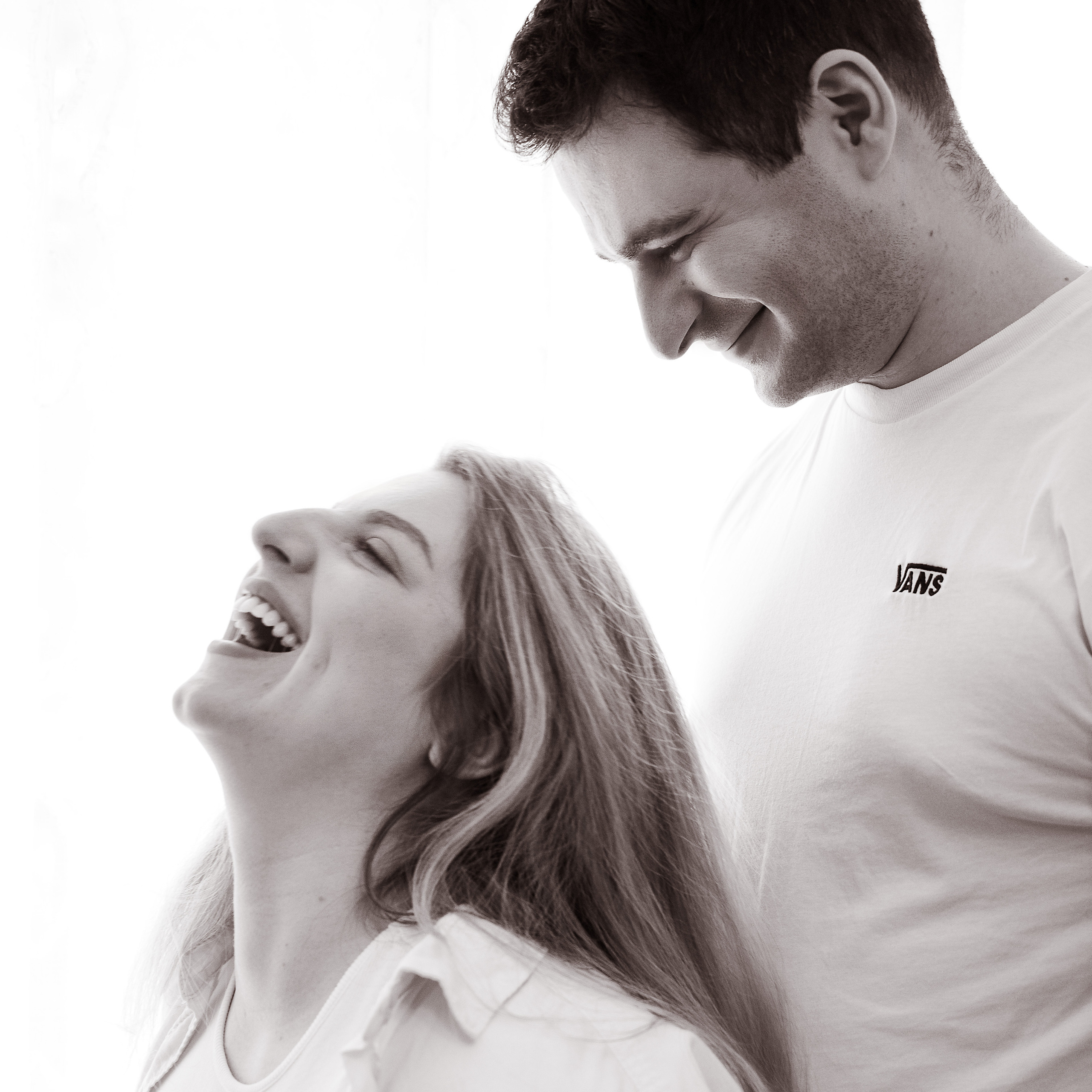 At-Home Pregnancy Photoshoot | Cozy & Natural Portraits. Rapley Photography | West Yorkshire Wedding & Portrait Photographer