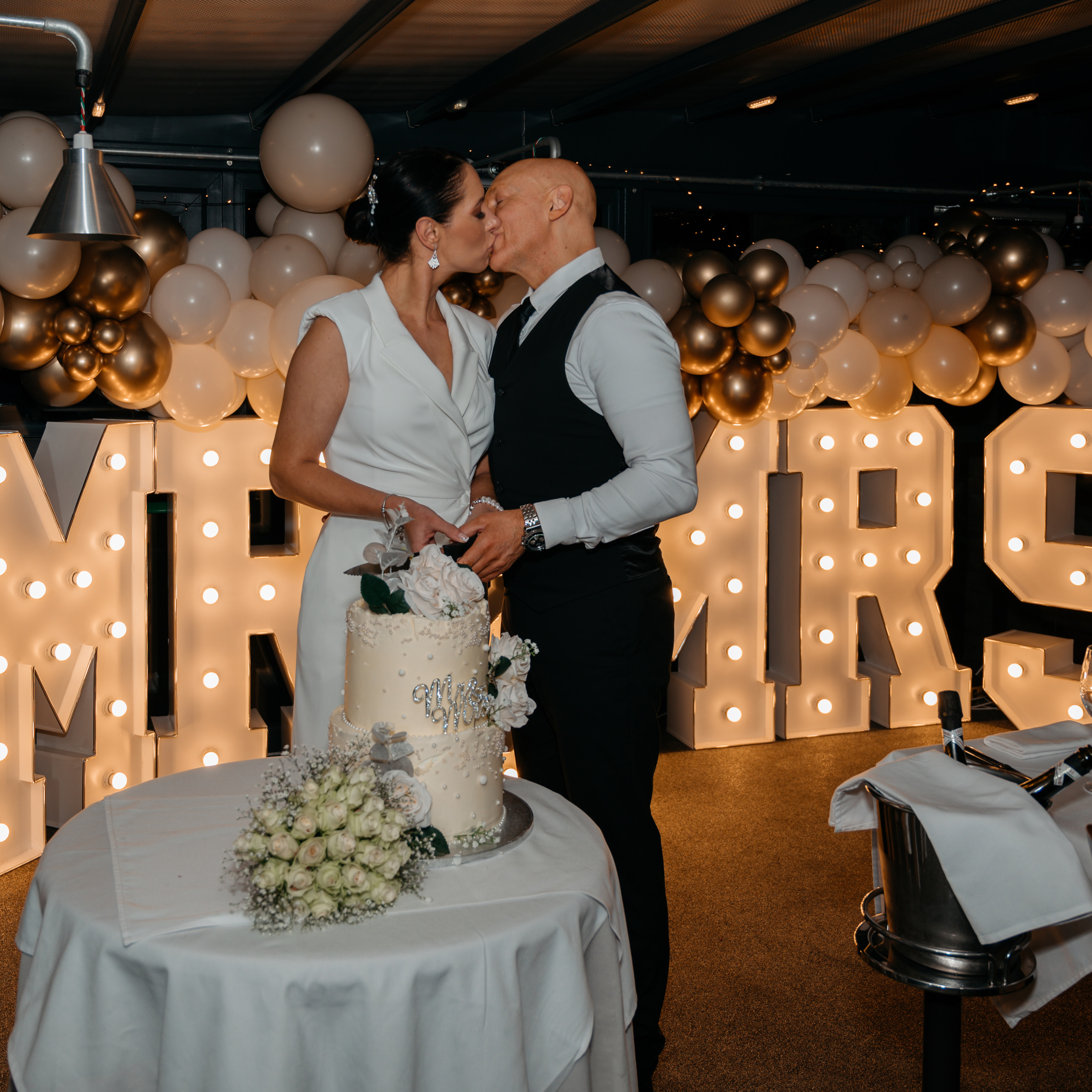 Magical Winter Wedding in Halifax | Real Wedding Moments. Rapley Photography | West Yorkshire Wedding & Portrait Photographer