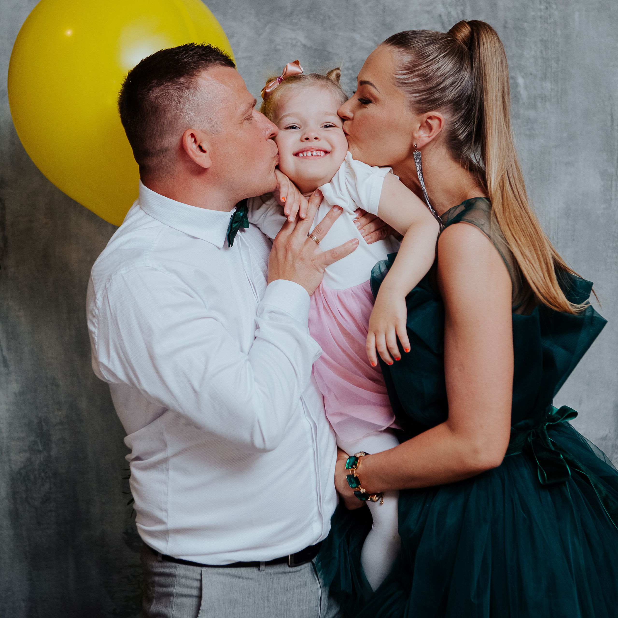 Atsauksmes. Populārākā kāzu, bērnu un ģimeņu fotogrāfe Latgalē Veronika Lokotko