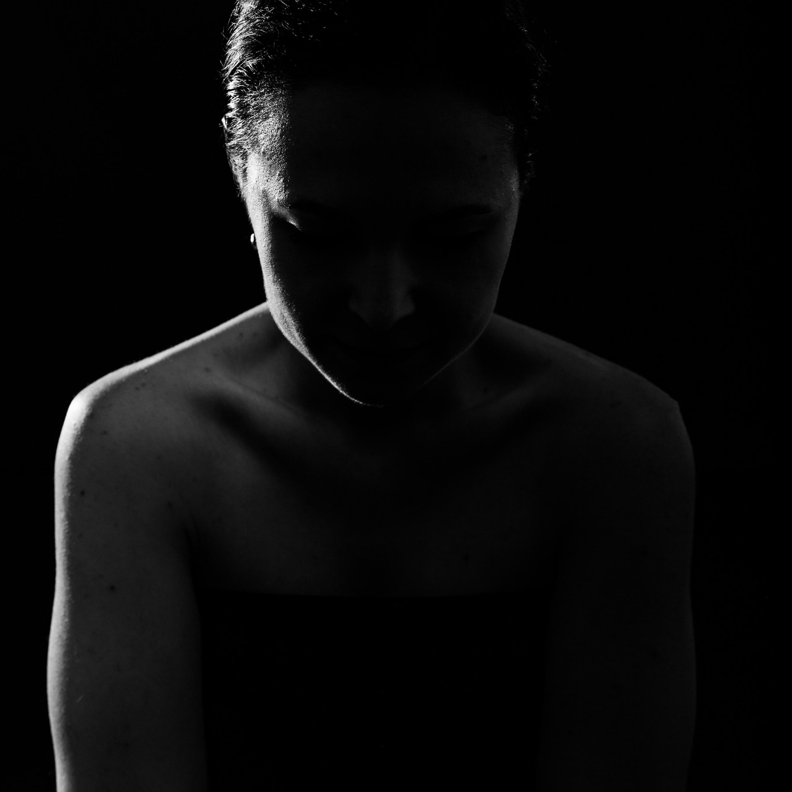 Portraits. Anastasia Shapoval violoniste et photographe. Annecy — Geneve
