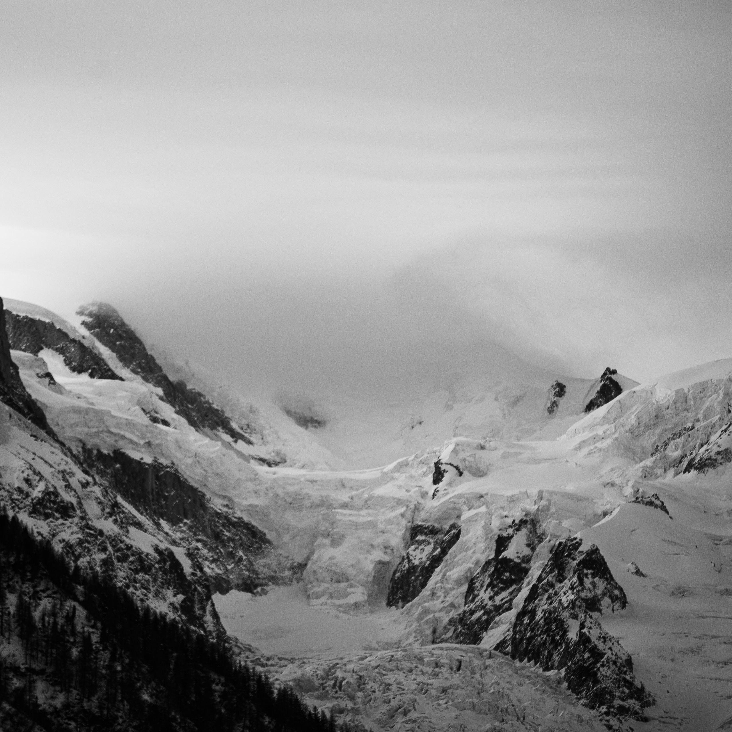 Chamonix-Mont-Blanc. Anastasia Shapoval violoniste et photographe. Annecy — Geneve