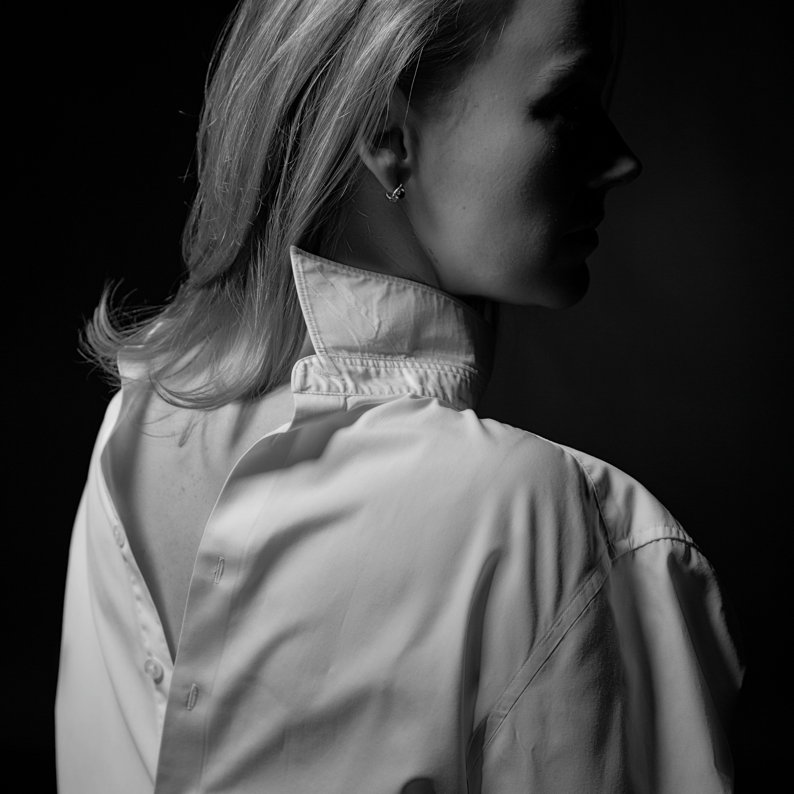 Portraits. Anastasia Shapoval violoniste et photographe. Annecy — Geneve
