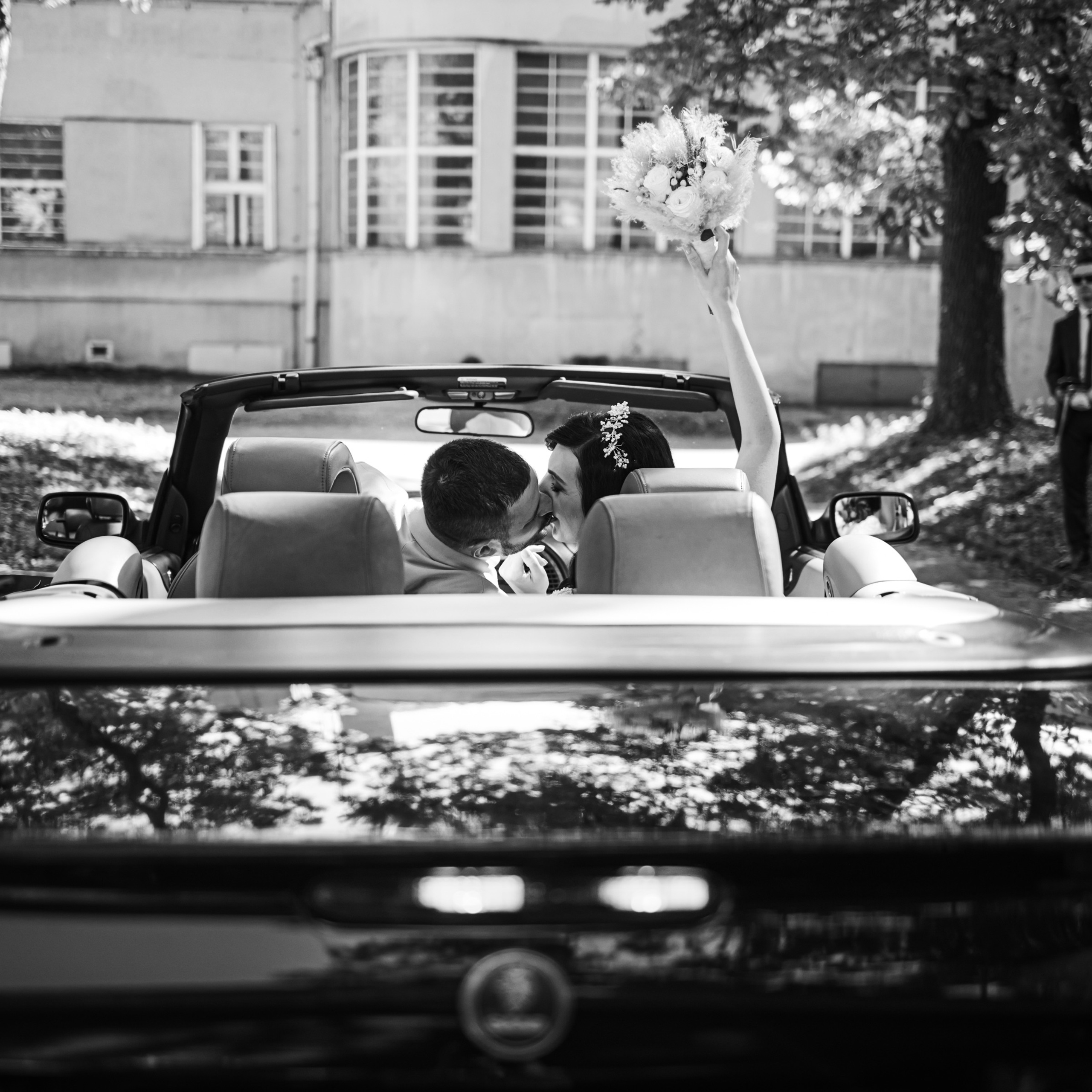 Customer Satisfaction. Family and Wedding Photographer