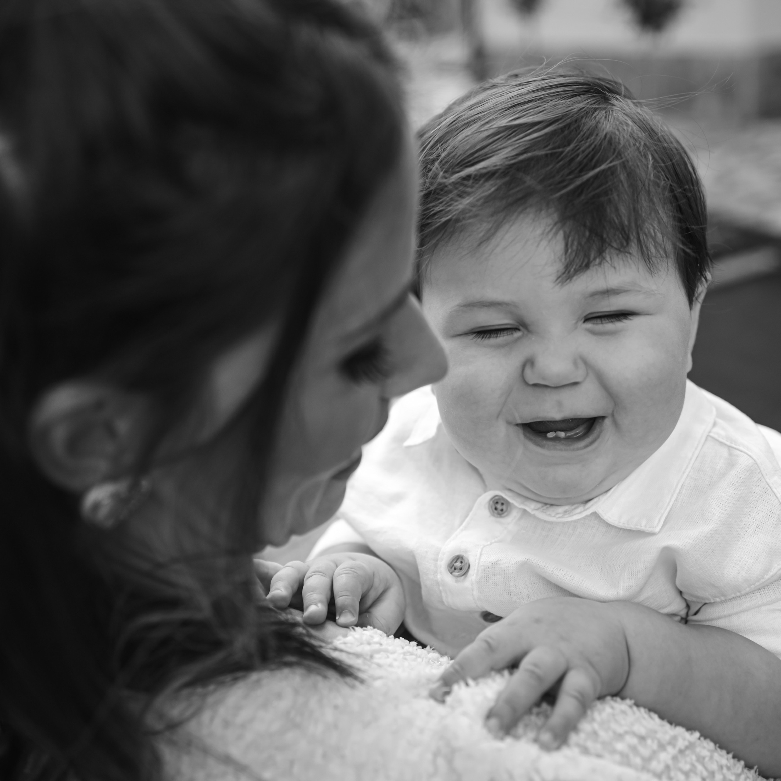 Customer Satisfaction. Family and Wedding Photographer