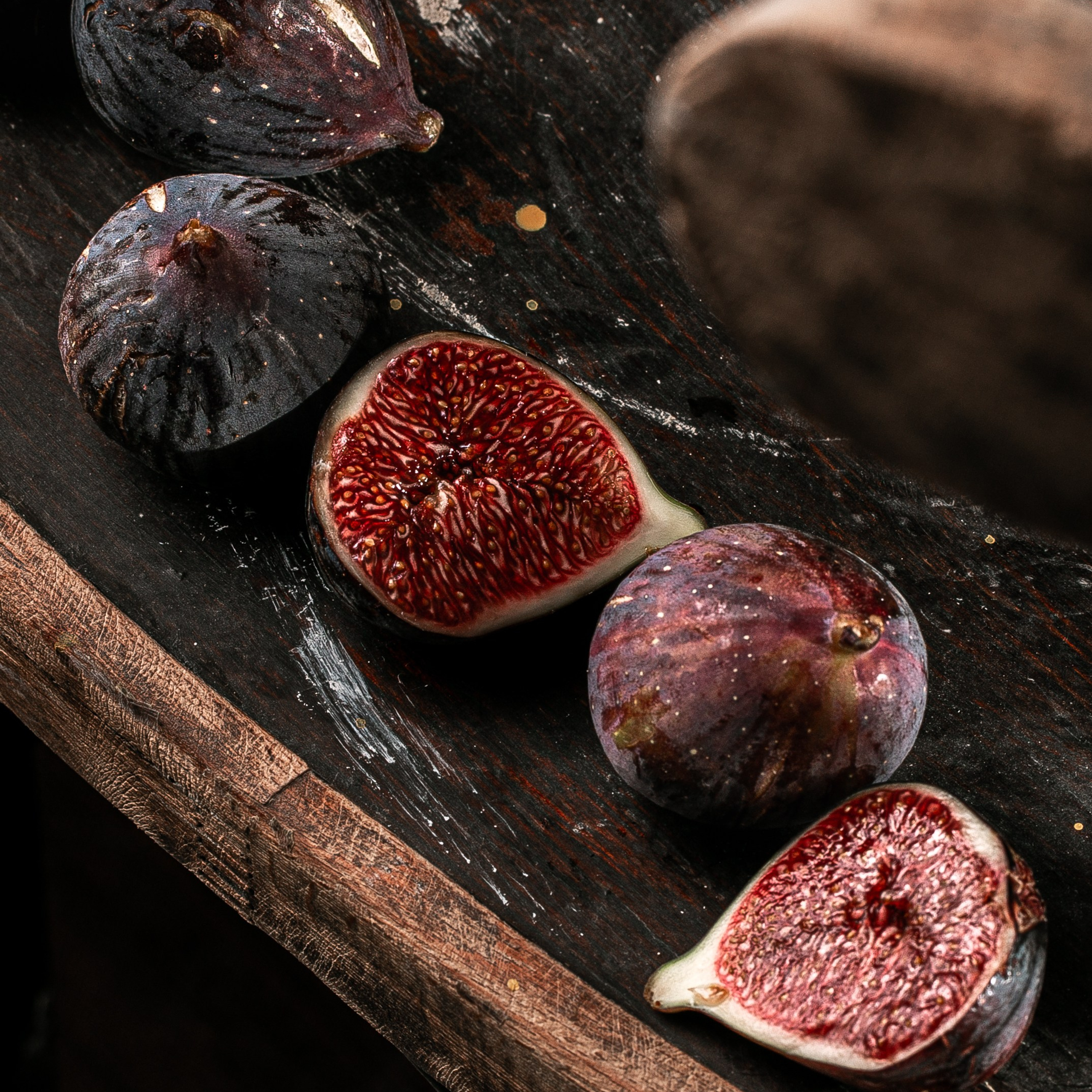 Üstdən baxışlı (flat lay) qida çəkilişi