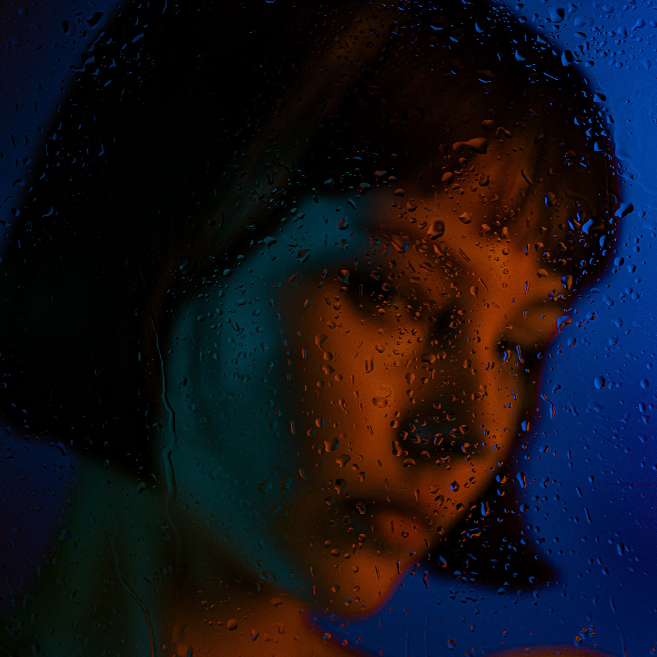 Kreativ qadın portreti