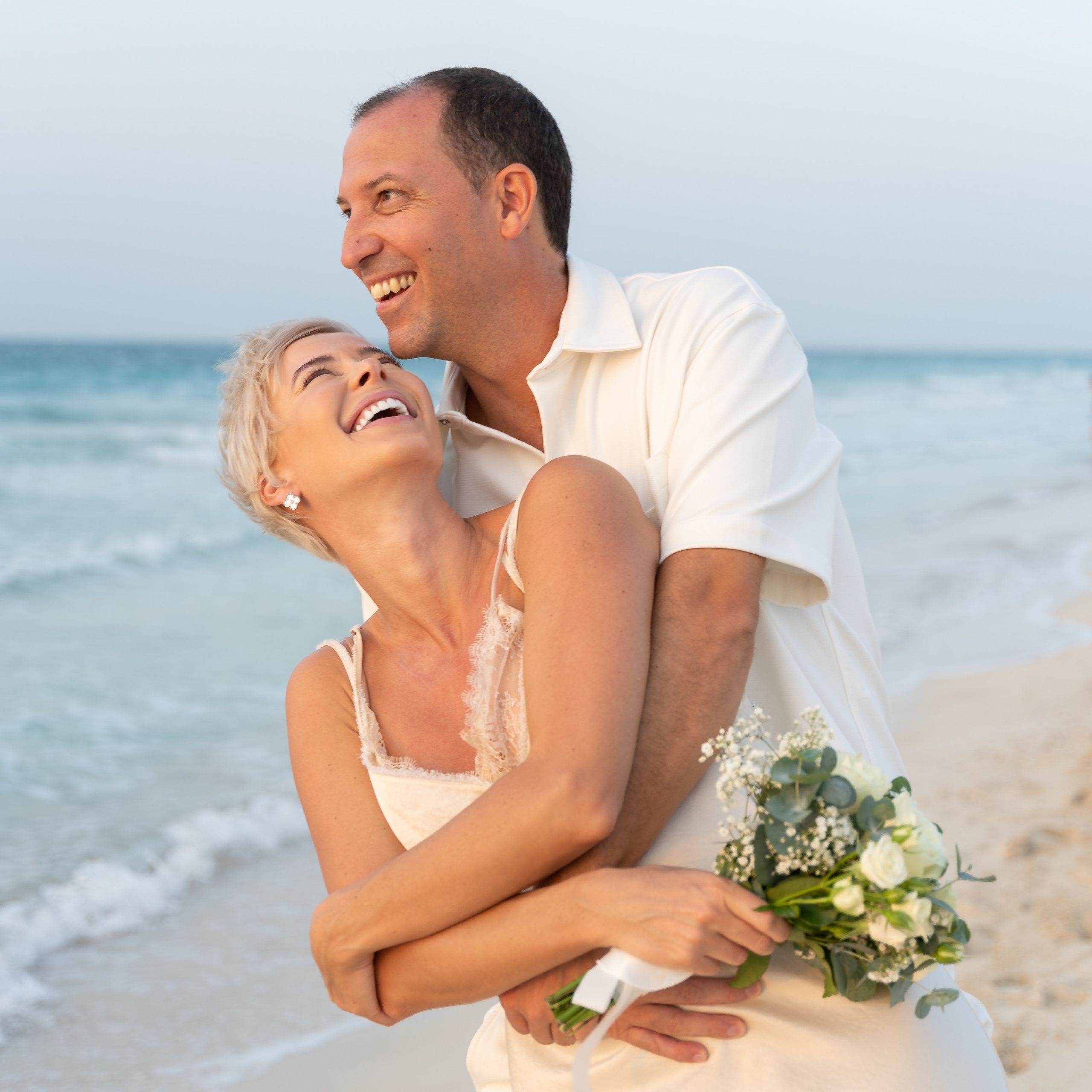 Предсвадебная фотосессия на пляже