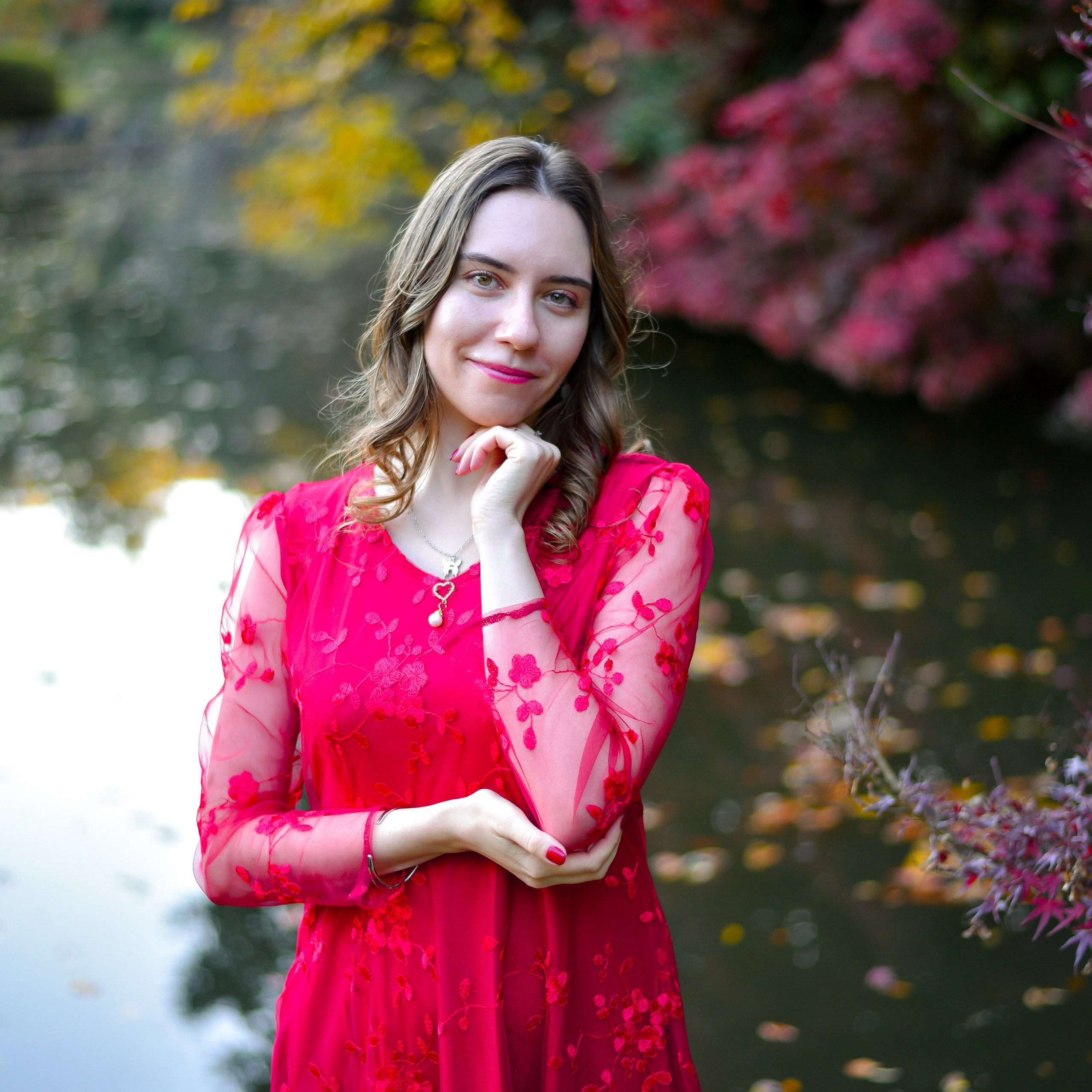 Review. Photographer in Tokyo, Japan