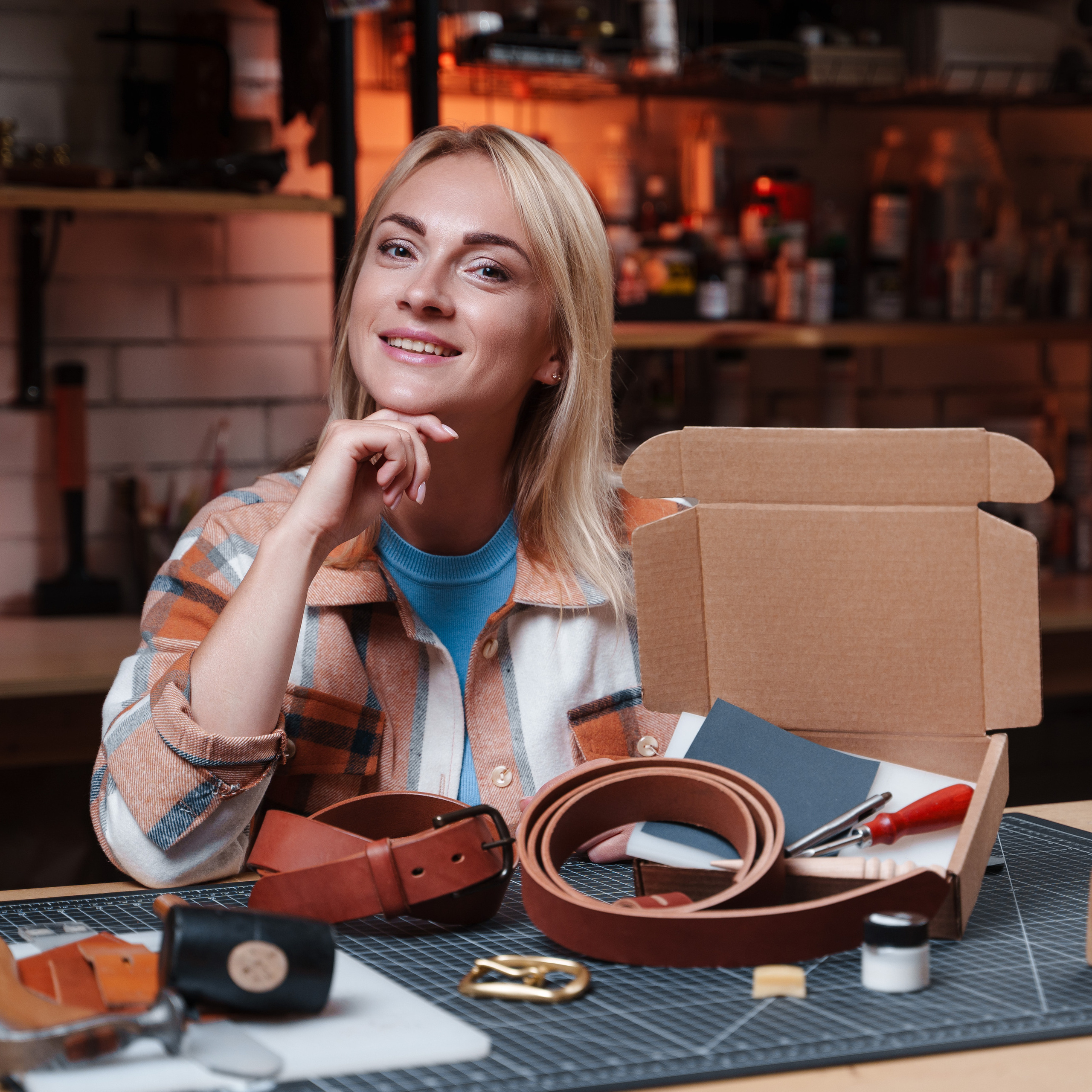 Photos of the craftsman in the leather workshop. Dmitrii Shmatov — High-End Portrait & Fashion Photographer in Milan
