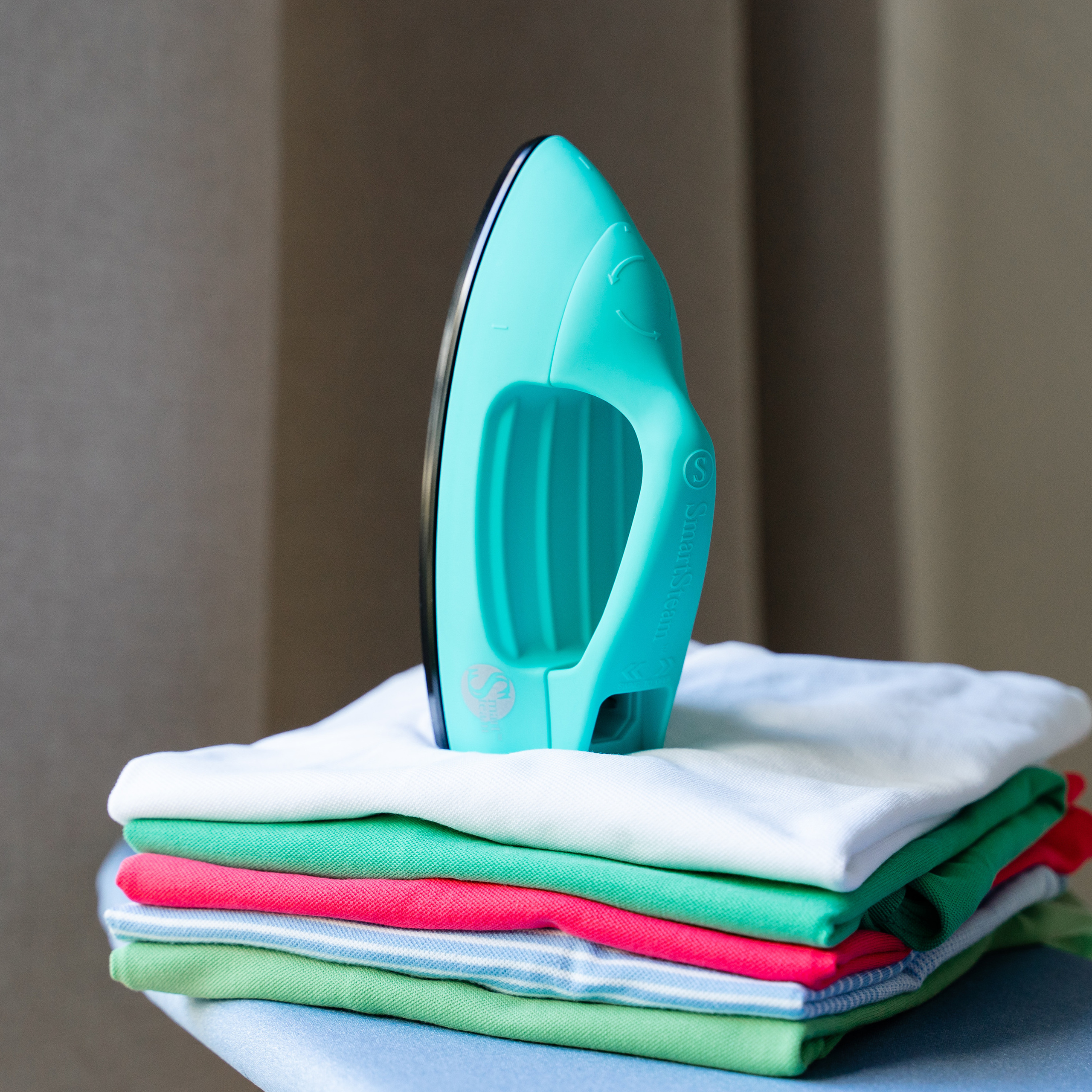 Subject photography for marketplaces and Amazon. Dmitrii Shmatov — High-End Portrait & Fashion Photographer in Milan