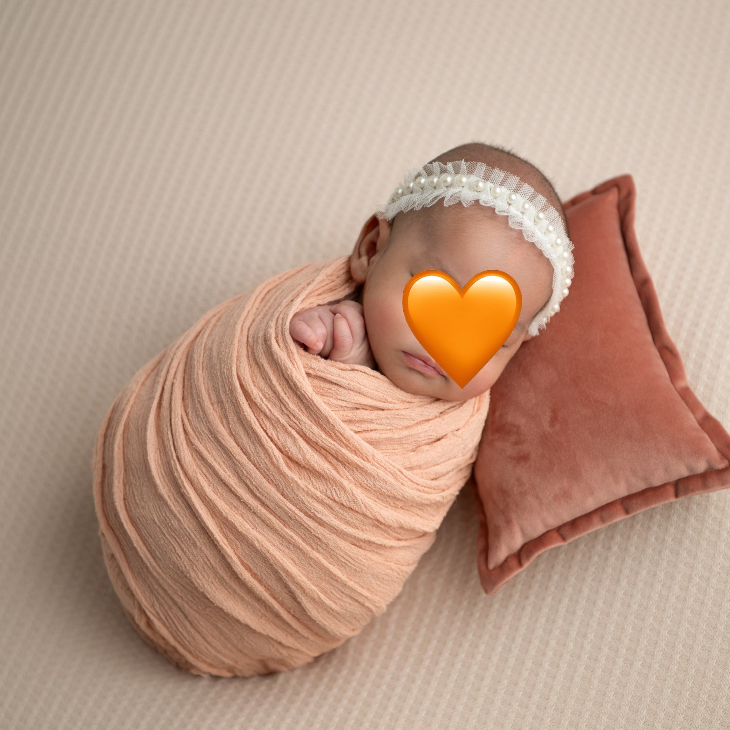 Testimonials. Newborn photo session in Doha Qatar, baby, sitter, cake smash, pre-birthday, maternity, family photographer in Doha, Qatar