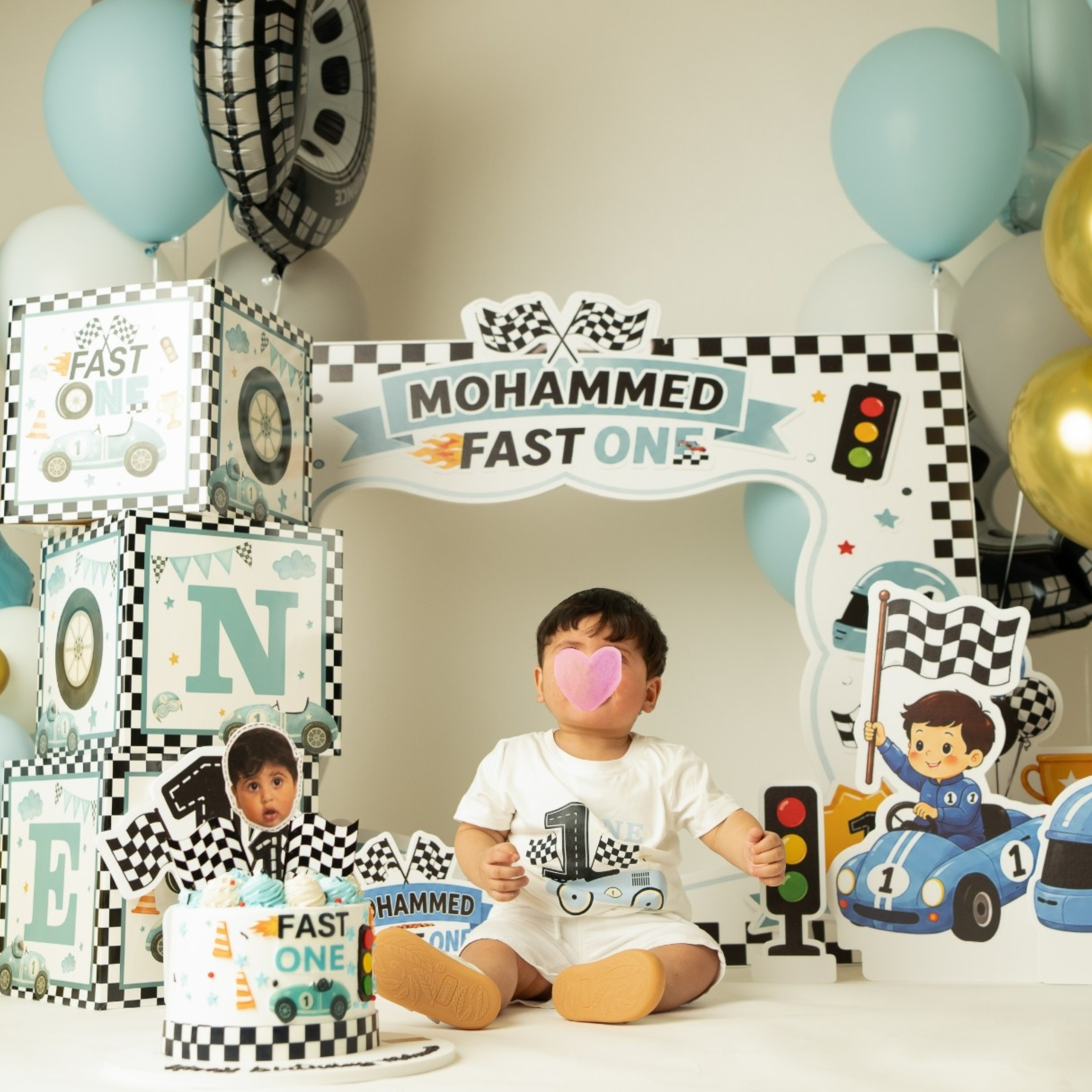 Best recommended newborn photographer Doha Qatar. Best Newborn photography Doha Qatar | Home service available | Book now