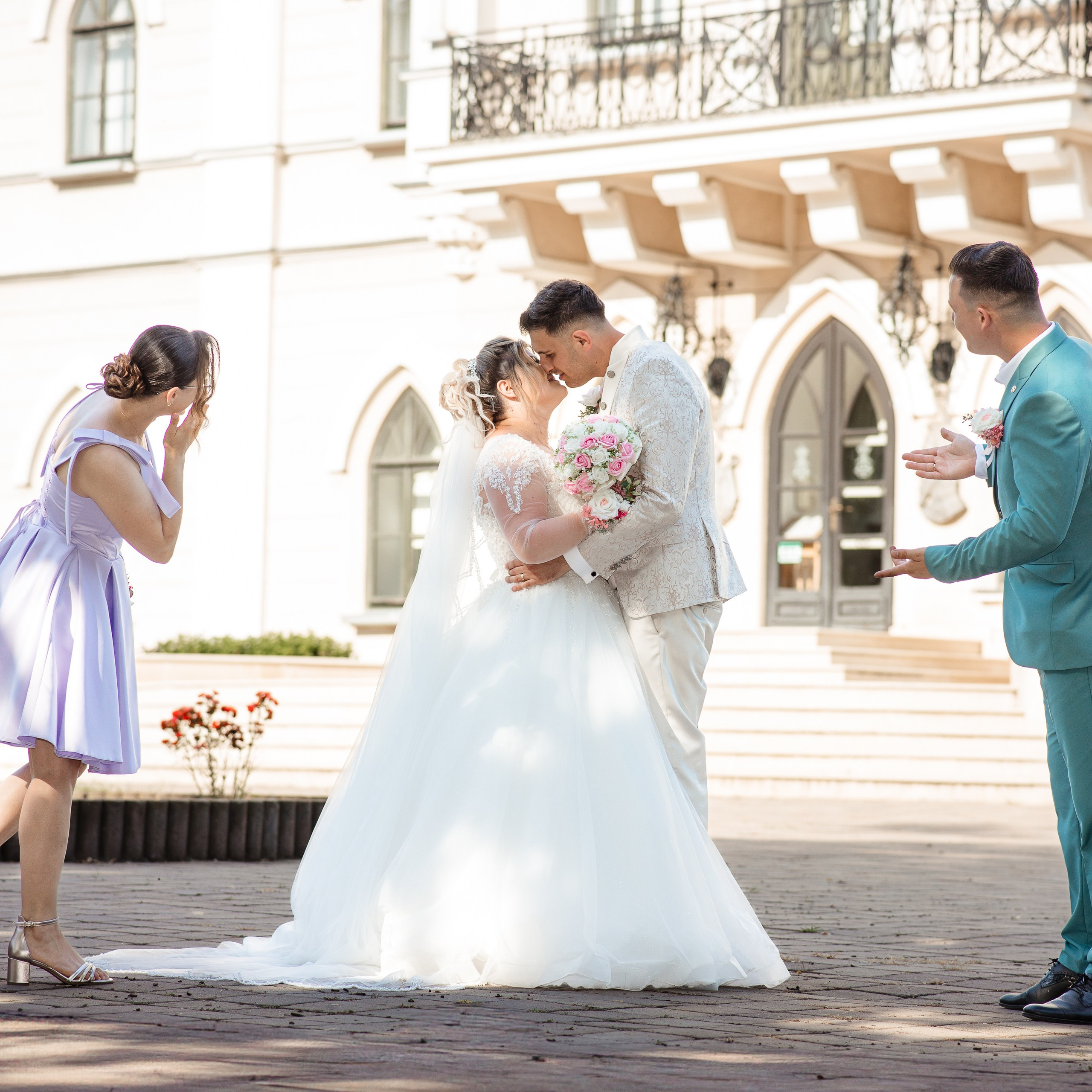 Povești în doi tradiționale