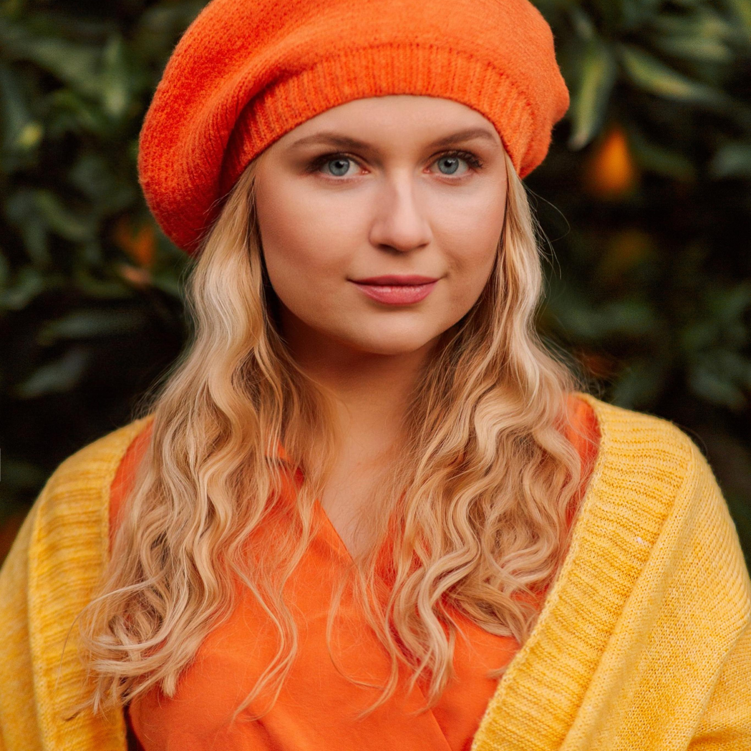 Фотосессия в апельсиновом саду. Алсу Девели. Фотограф в Алании в Турции, Аланья, Сиде, Белек, Анталия, Кемер, Конаклы, Окурджалар. Фотосъемки в Алании. Фотосессия в Алания