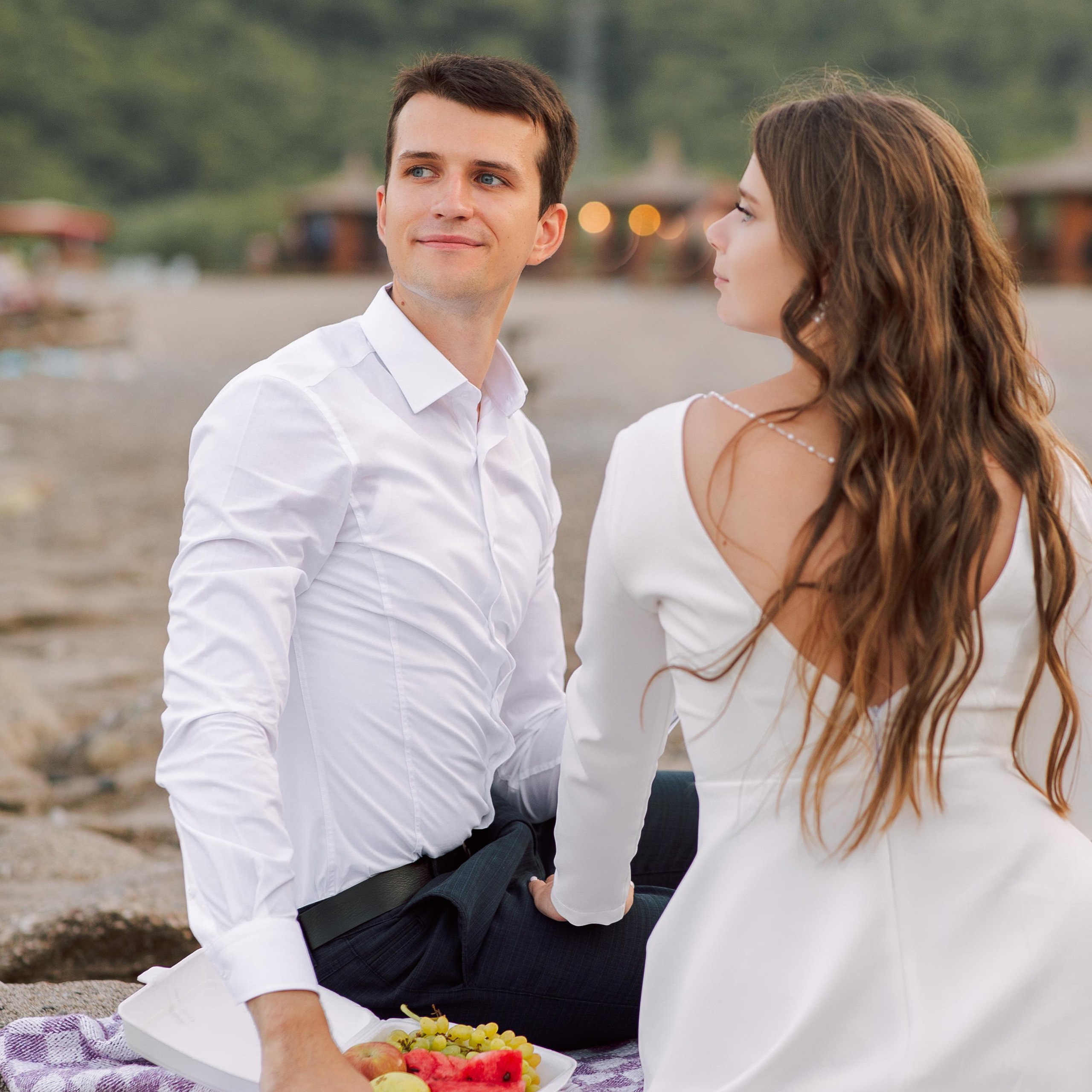 Свадебная фотосессия в Анталии. Улочки и пляж. Алсу Девели. Фотограф в Алании в Турции, Аланья, Сиде, Белек, Анталия, Кемер, Конаклы, Окурджалар. Фотосъемки в Алании. Фотосессия в Алания
