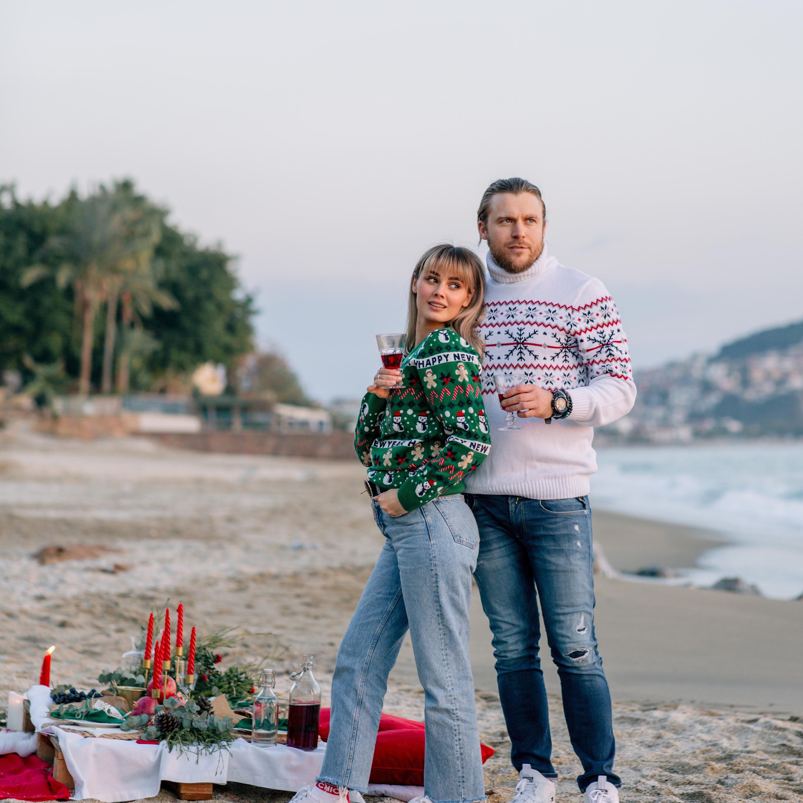 Новогодняя фотосессия на пляже. Алсу Девели. Фотограф в Алании в Турции, Аланья, Сиде, Белек, Анталия, Кемер, Конаклы, Окурджалар. Фотосъемки в Алании. Фотосессия в Алания