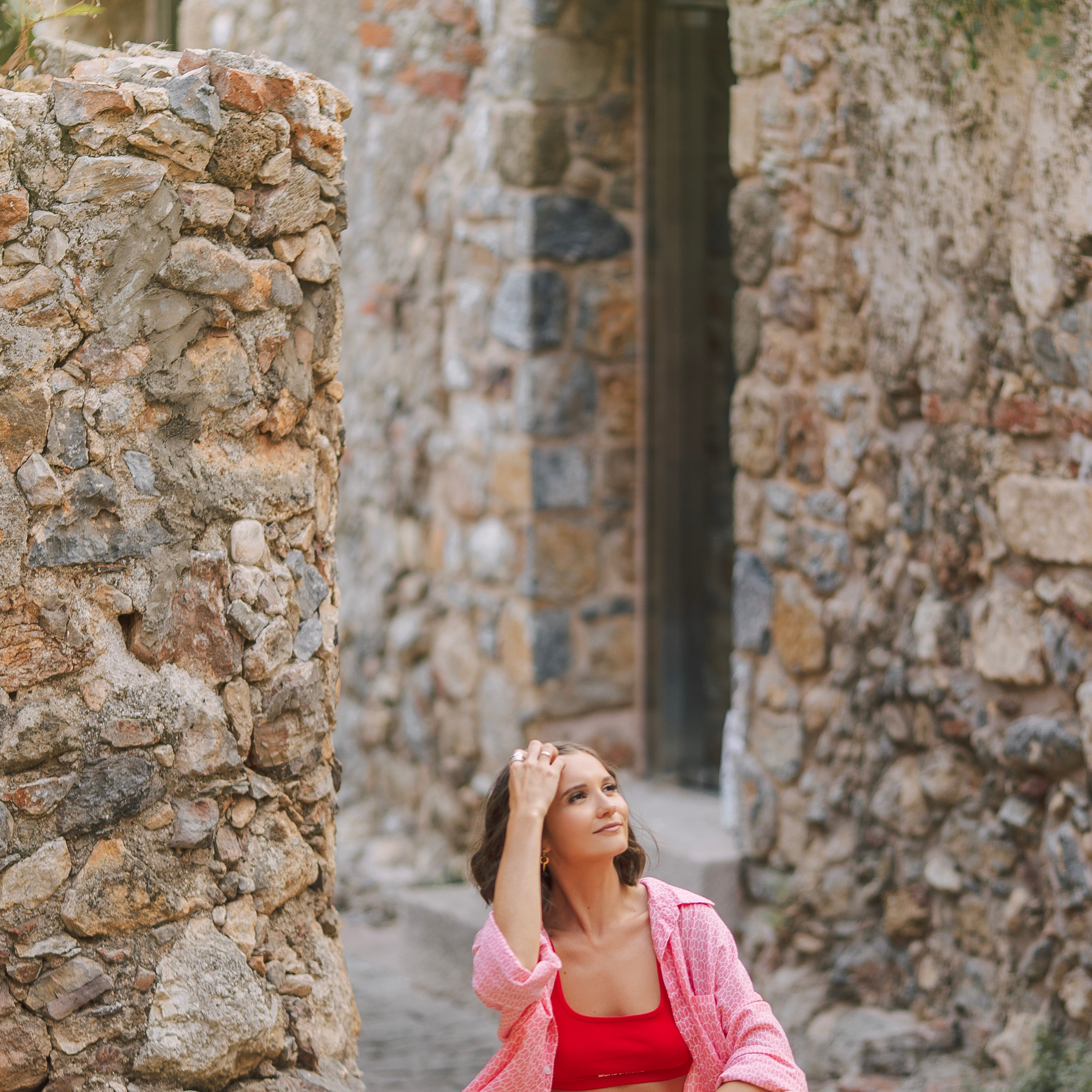Individual photo session in the streets and port of Alanya. Alsu Develi, Photographer in Turkey, Alanya, Side, Belek, Antalya, Kemer, Turkiye. Photoshooting in Alanya. Photosession in Belek, Side