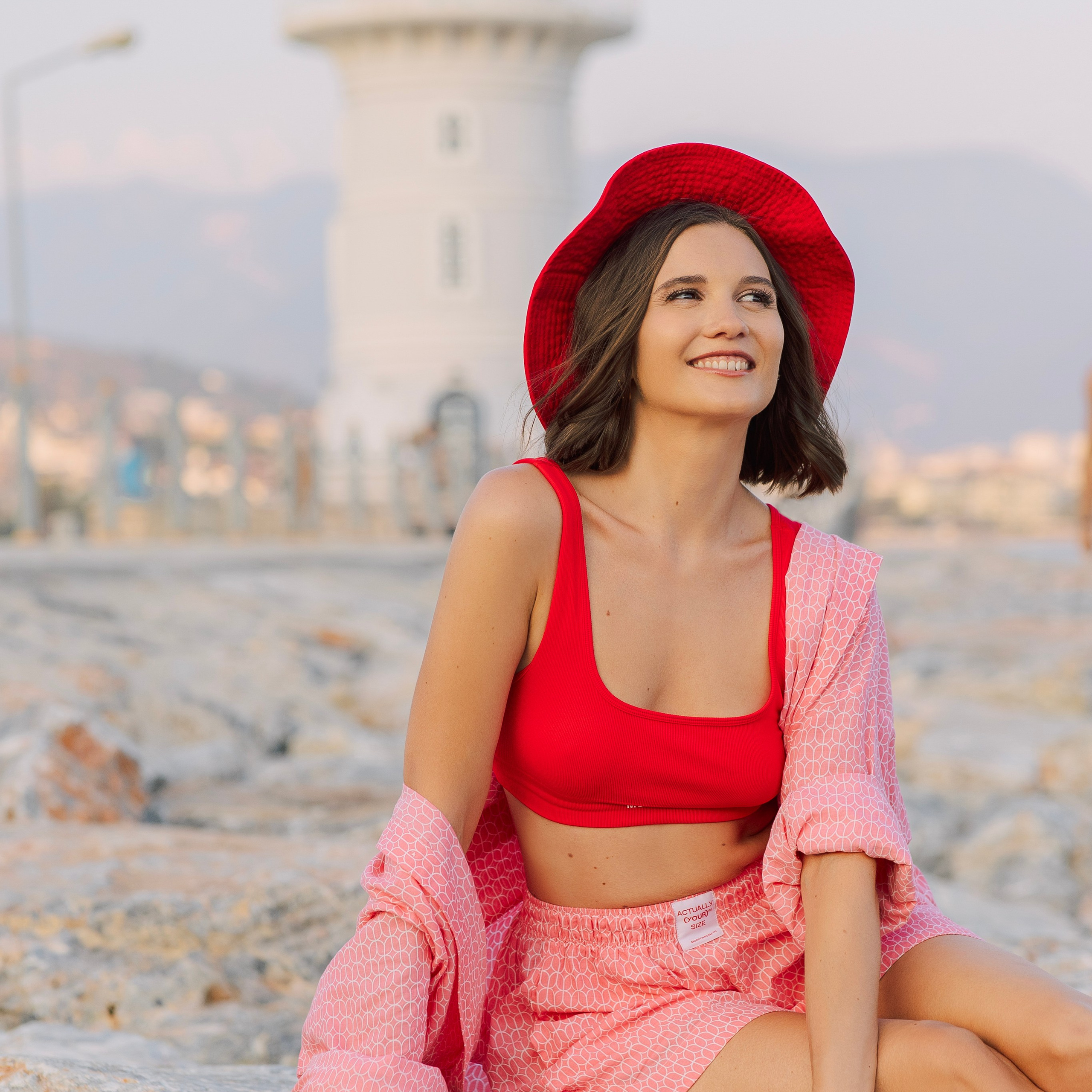 Individual photo session in the streets and port of Alanya. Alsu Develi, Photographer in Turkey, Alanya, Side, Belek, Antalya, Kemer, Turkiye. Photoshooting in Alanya. Photosession in Belek, Side