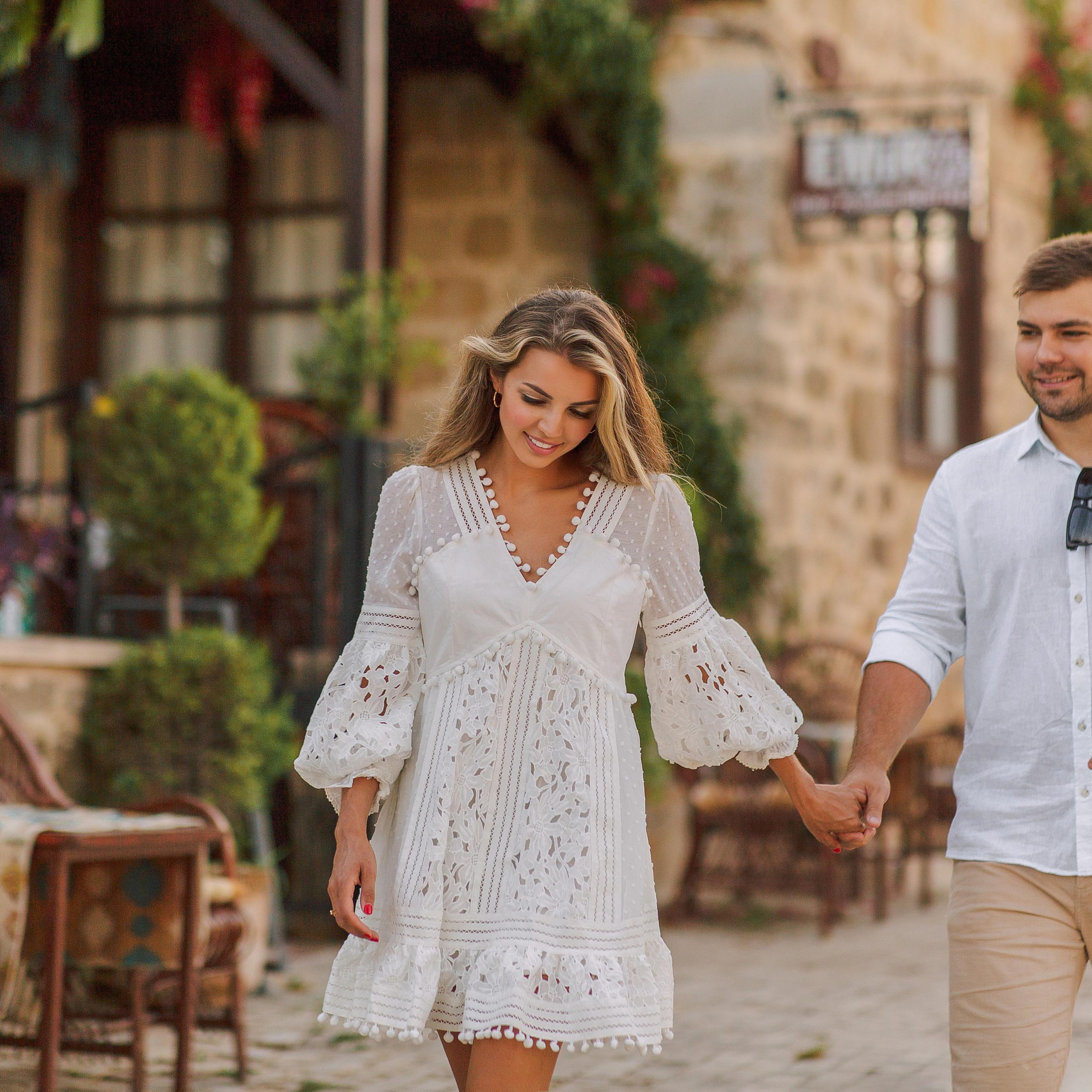 Couple photo shoot in the ancient city of Side. Alsu Develi, Photographer in Turkey, Alanya, Side, Belek, Antalya, Kemer, Turkiye. Photoshooting in Alanya. Photosession in Belek, Side