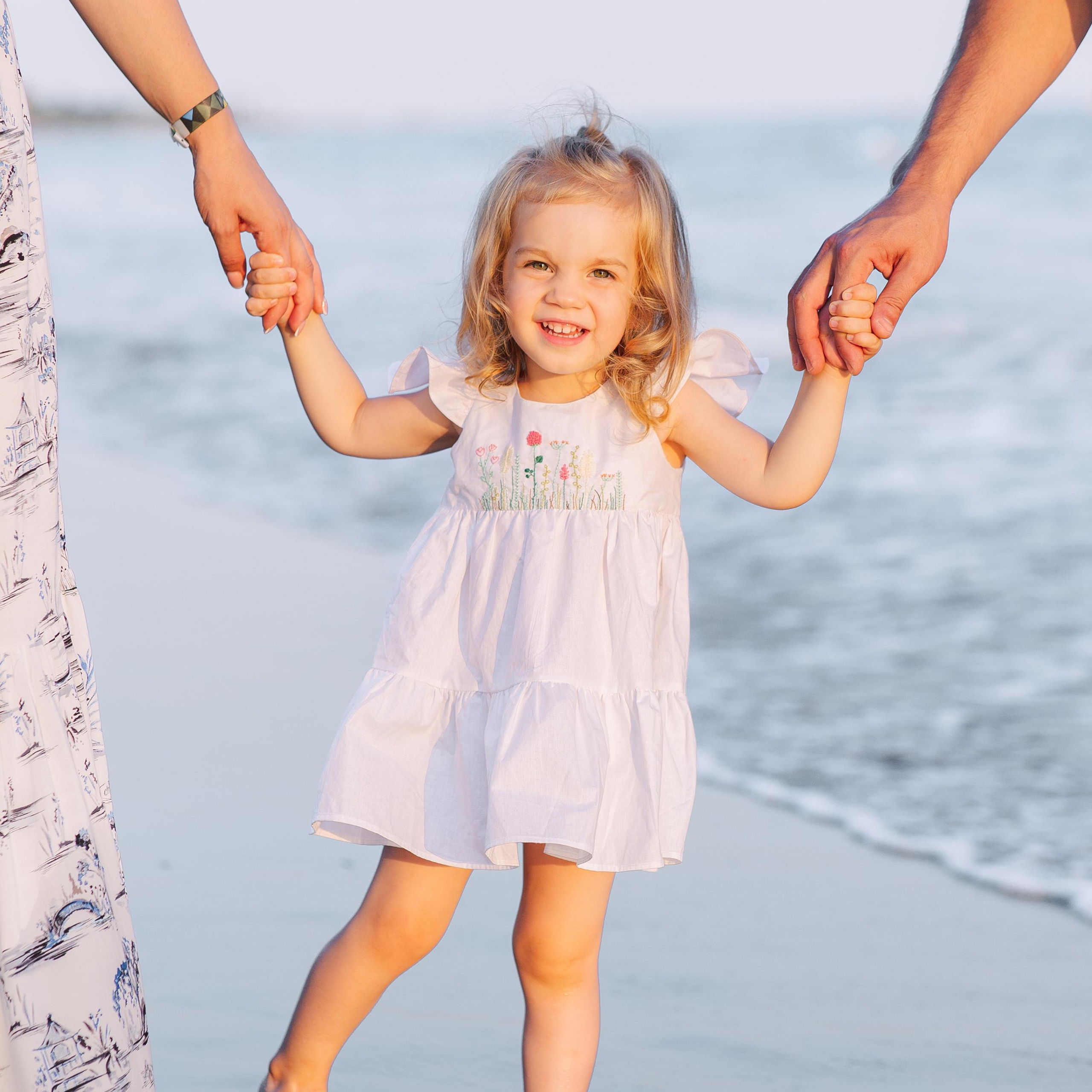 Семейная фотосессия на пляже в Сиде на закате. Алсу Девели. Фотограф в Алании в Турции, Аланья, Сиде, Белек, Анталия, Кемер, Конаклы, Окурджалар. Фотосъемки в Алании. Фотосессия в Алания