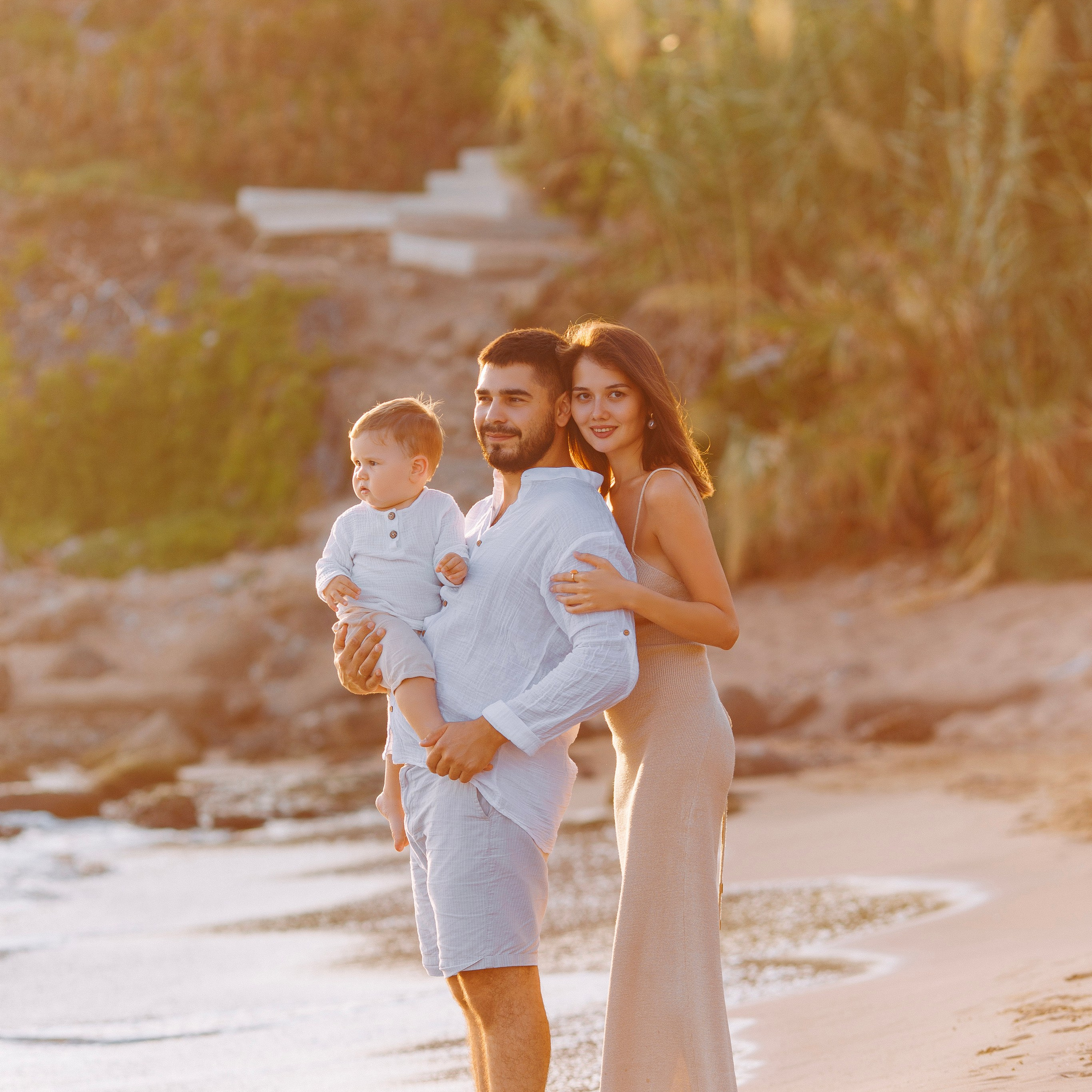 Семейная фотосессия на закате на пляже. Алсу Девели. Фотограф в Алании в Турции, Аланья, Сиде, Белек, Анталия, Кемер, Конаклы, Окурджалар. Фотосъемки в Алании. Фотосессия в Алания