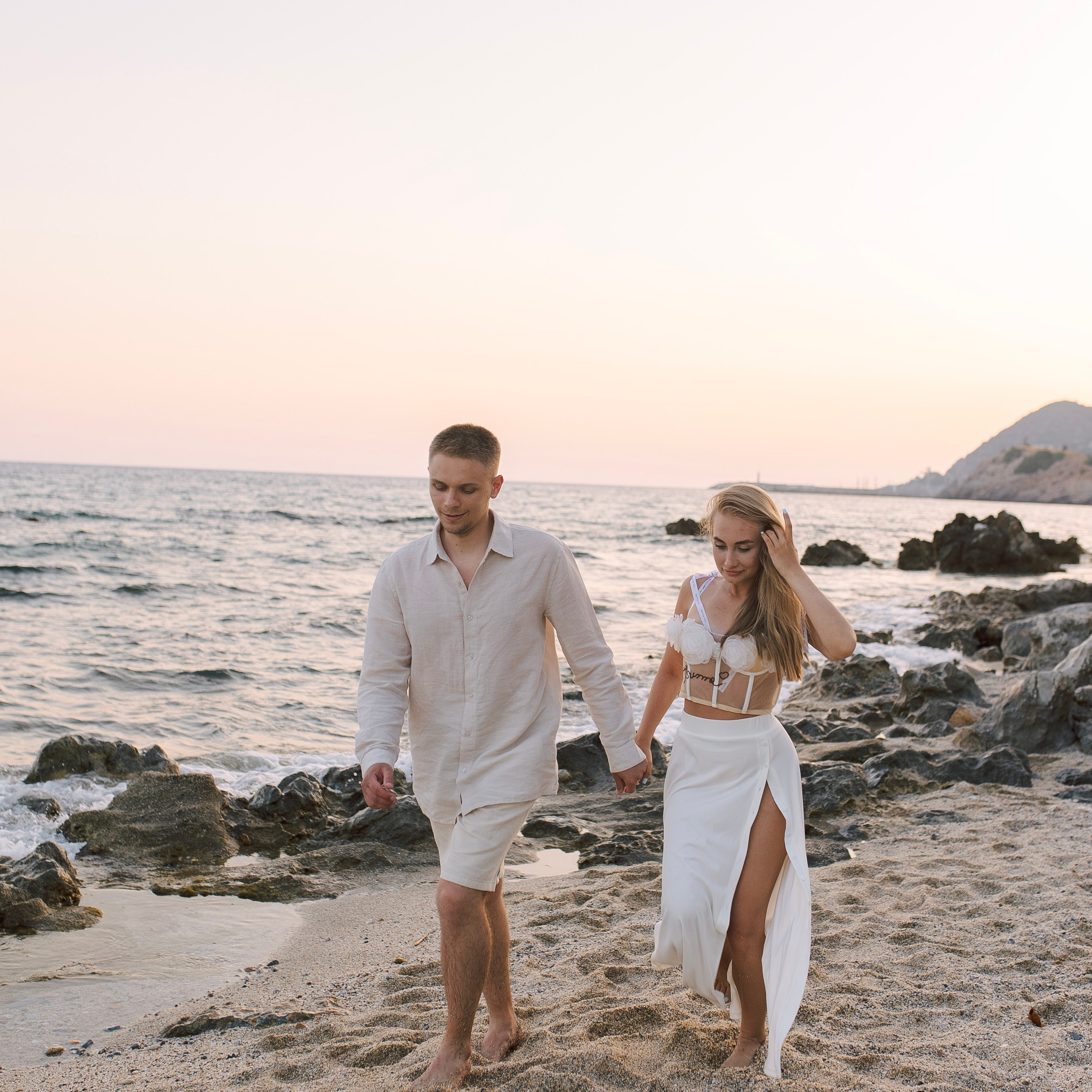 Пляж. Love story на пляже клеопатры на закате. Аланья. Алсу Девели. Фотограф в Алании в Турции, Аланья, Сиде, Белек, Анталия, Кемер, Конаклы, Окурджалар. Фотосъемки в Алании. Фотосессия в Алания