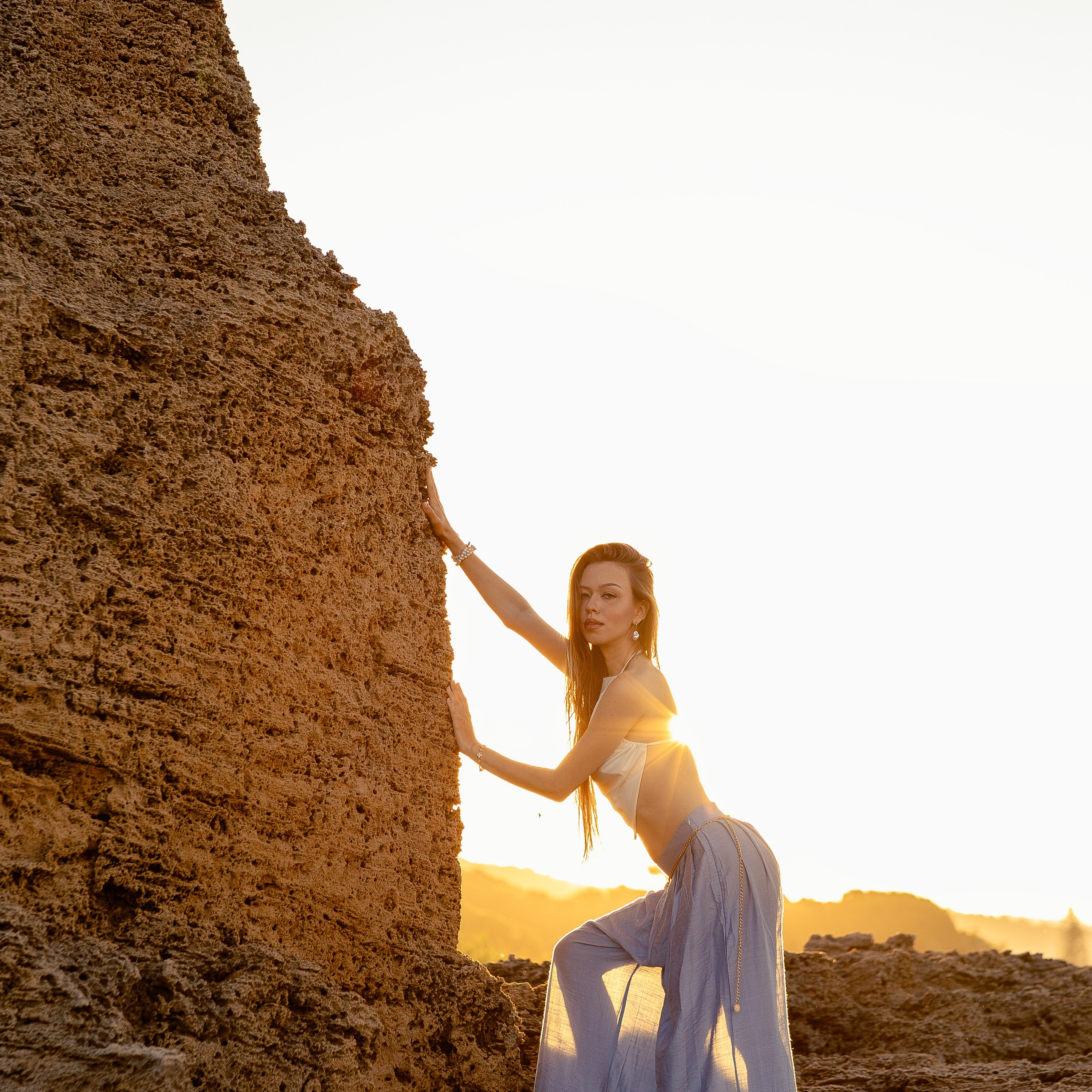 Sunrise individual photo shoot on the beach in Alanya. Professional Photographer in Alanya, Side, Belek, Antalya. Turkiye