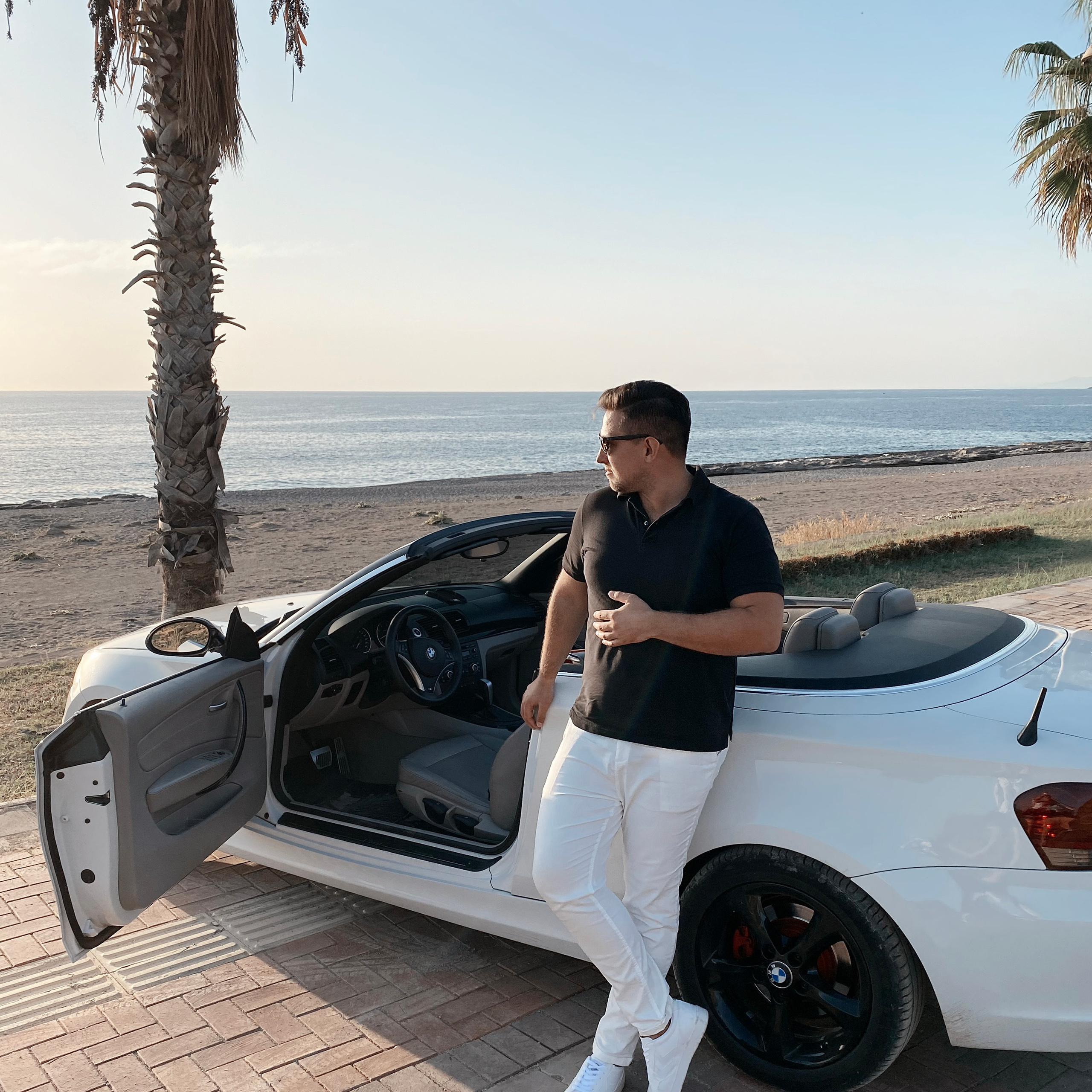 Filming for content with a cabriolet. Alsu Develi, Photographer in Turkey, Alanya, Side, Belek, Antalya, Kemer, Turkiye. Photoshooting in Alanya. Photosession in Belek, Side