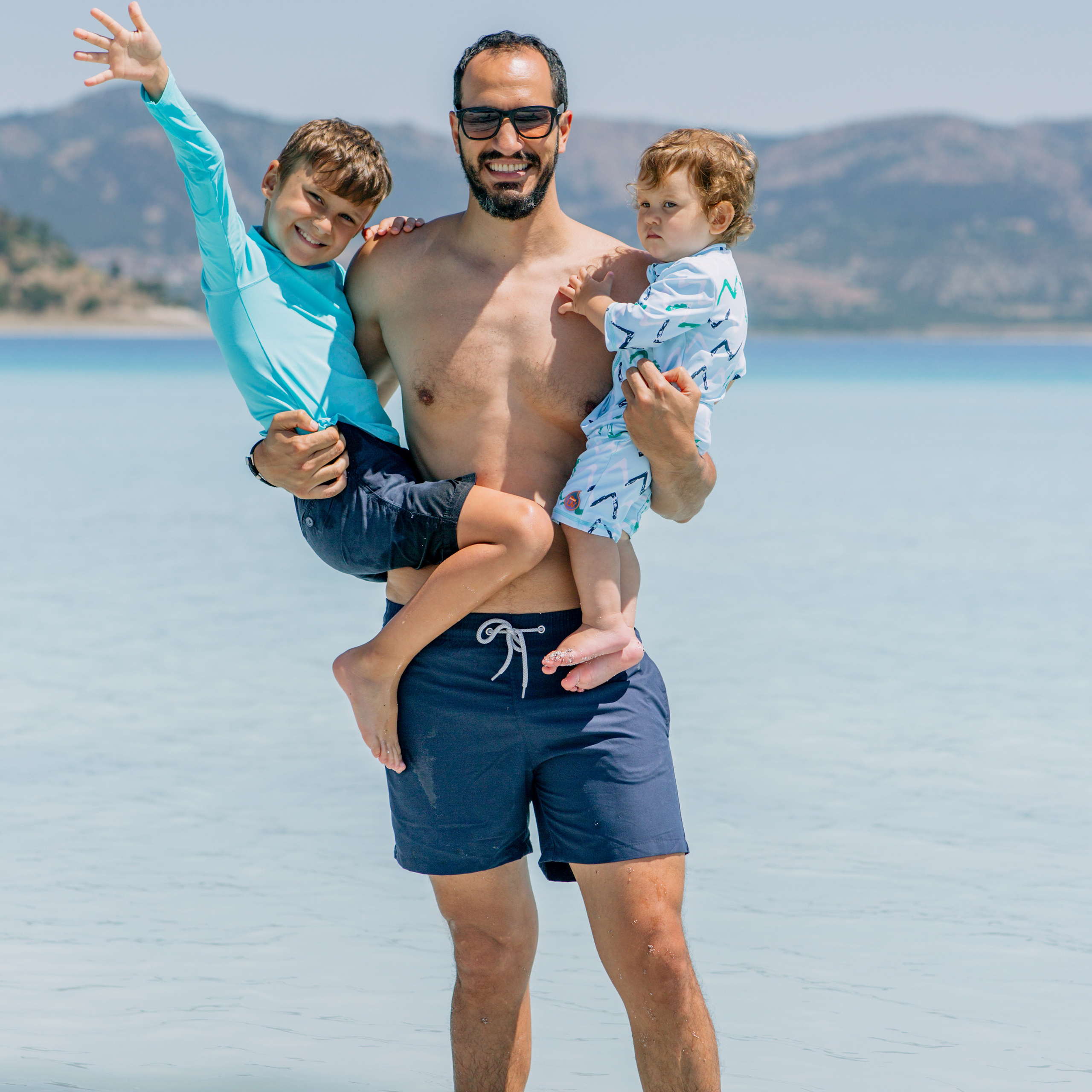 Family shooting at Salda Lake. Alsu Develi, Photographer in Turkey, Alanya, Side, Belek, Antalya, Kemer, Turkiye. Photoshooting in Alanya. Photosession in Belek, Side