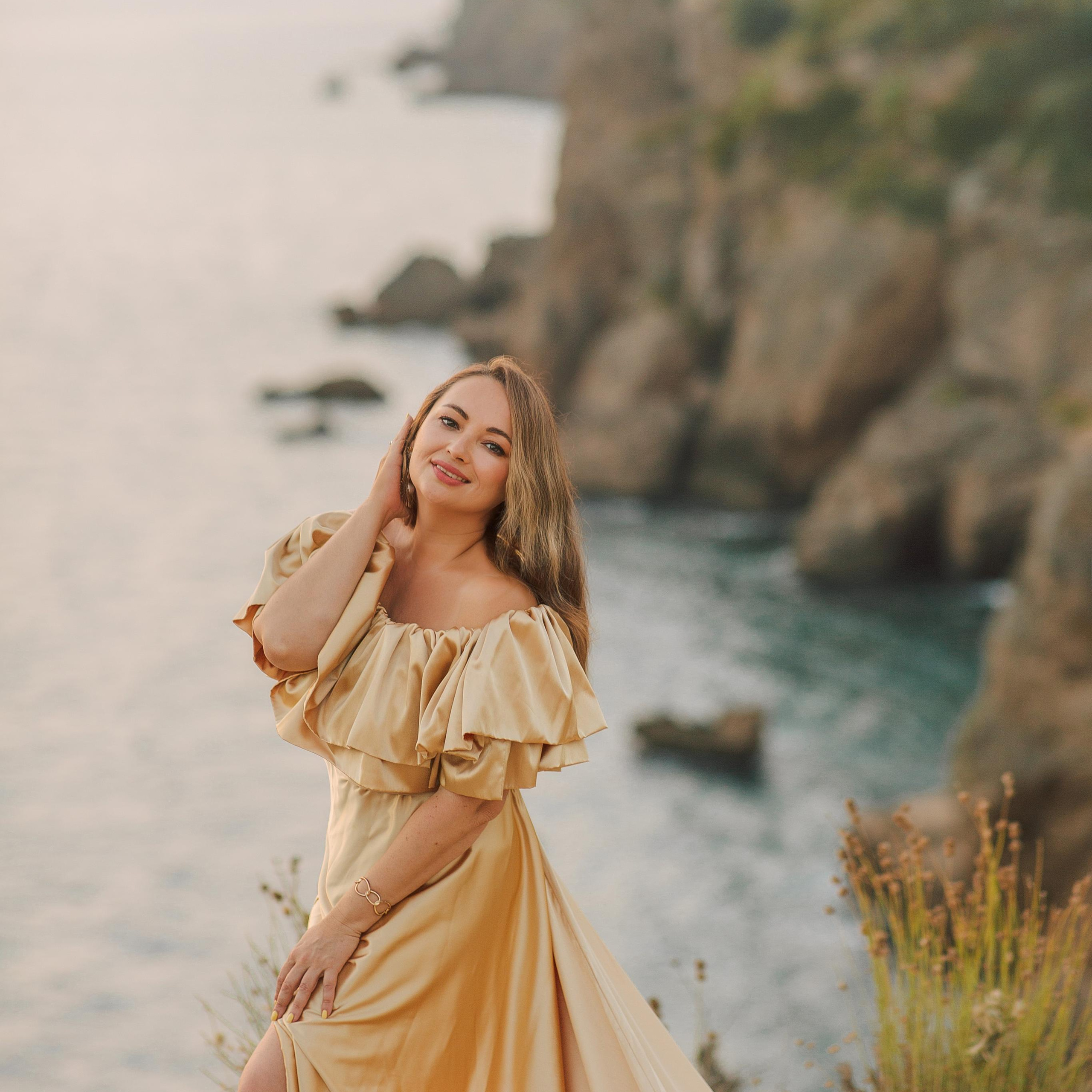 Утес у моря.  фотосессия в Анталии. Alsu Develi, Photographer in Turkey, Alanya, Side, Belek, Antalya, Kemer, Turkiye. Photoshooting in Alanya. Photosession in Belek, Side