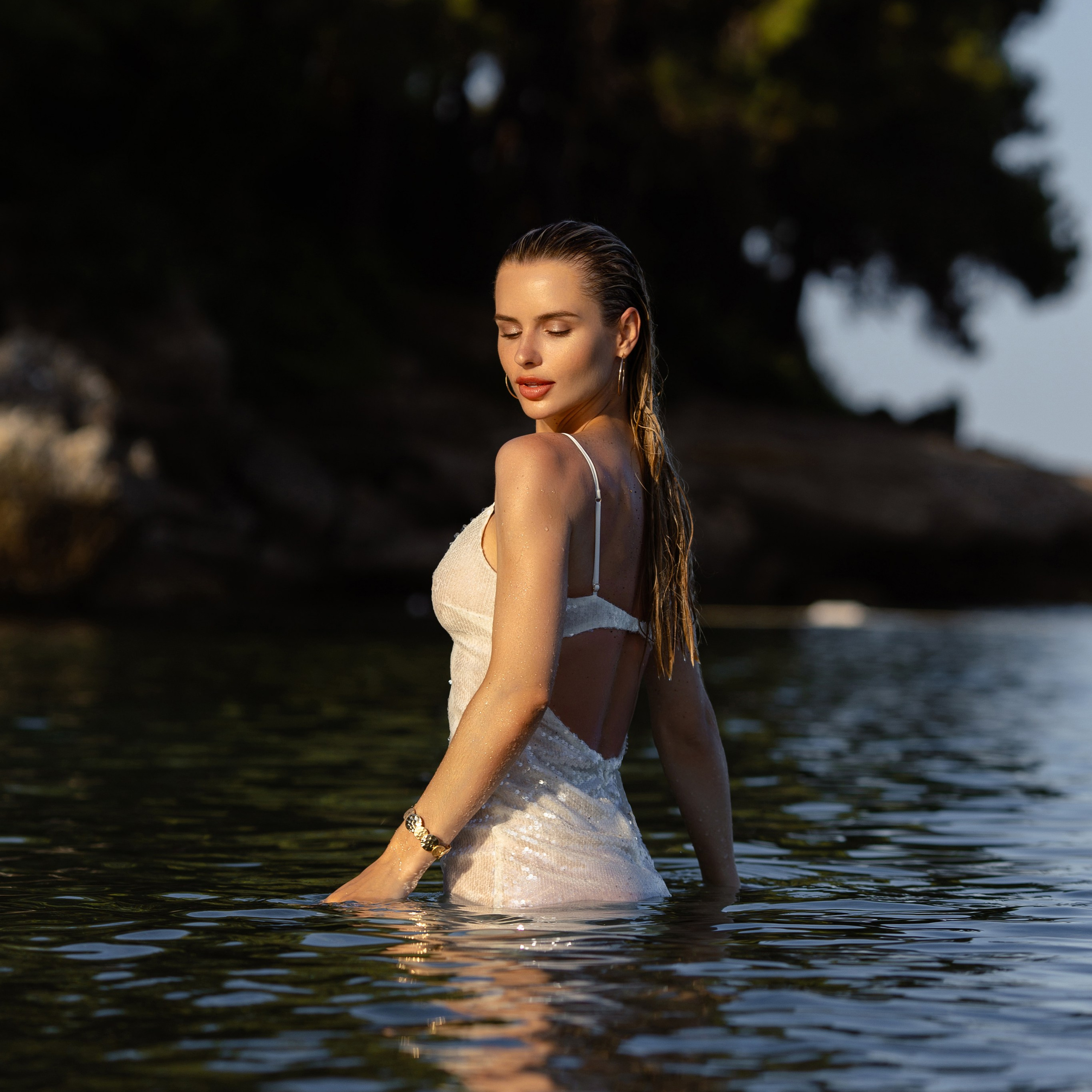Утренняя фотосессия у скал и моря. Портрет на рассвете. Алсу Девели | Свадебный и семейный фотограф в Турции Алании, Алания, Аланья, Сиде, Белеке, Анталия