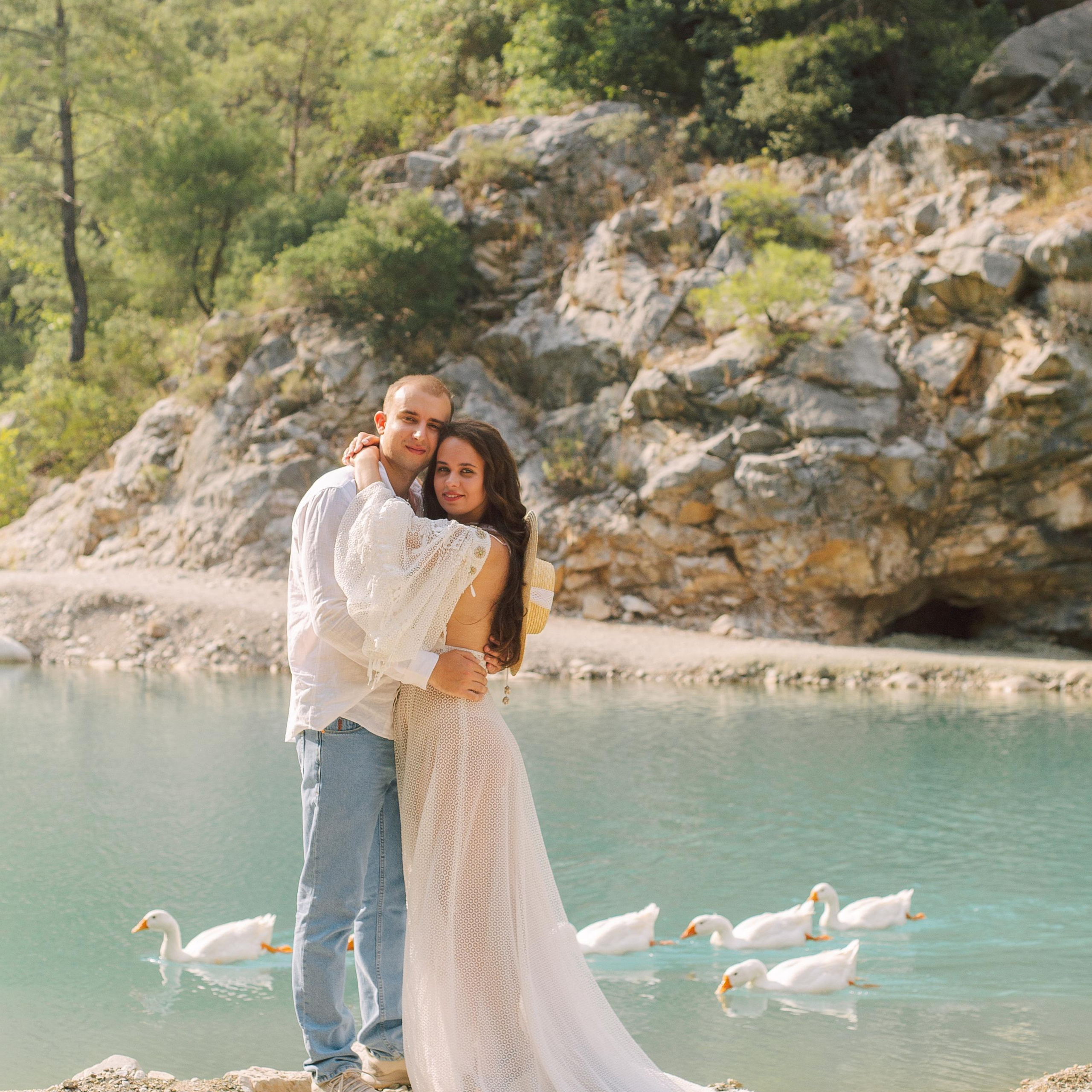Love story in Goynuk canyon. Alsu Develi, Photographer in Turkey, Alanya, Side, Belek, Antalya, Kemer, Turkiye. Photoshooting in Alanya. Photosession in Belek, Side