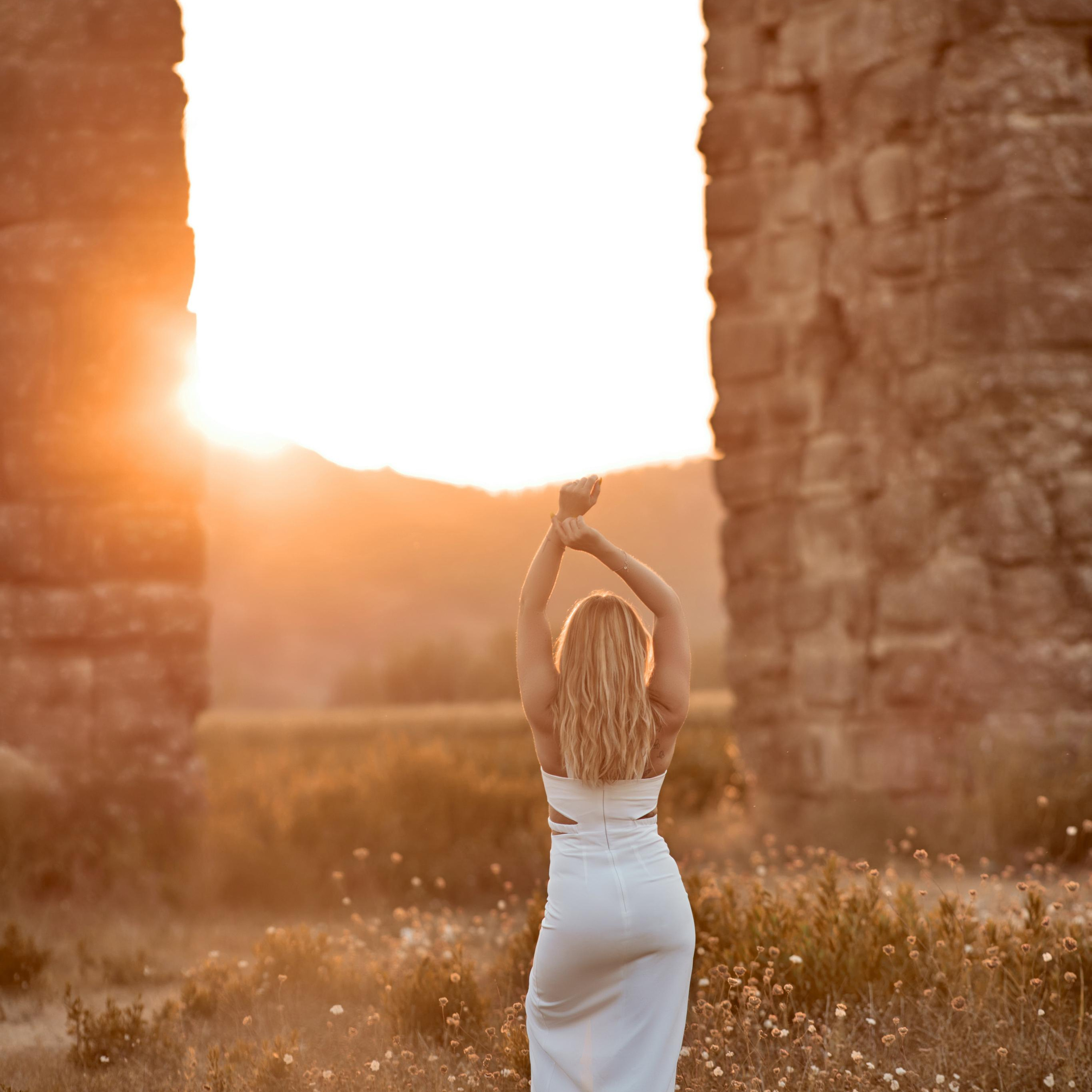 3. Sunset. Family photo session at the Aspendos aqueducts. Alsu Develi, Photographer in Turkey, Alanya, Side, Belek, Antalya, Kemer, Turkiye. Photoshooting in Alanya. Photosession in Belek, Side