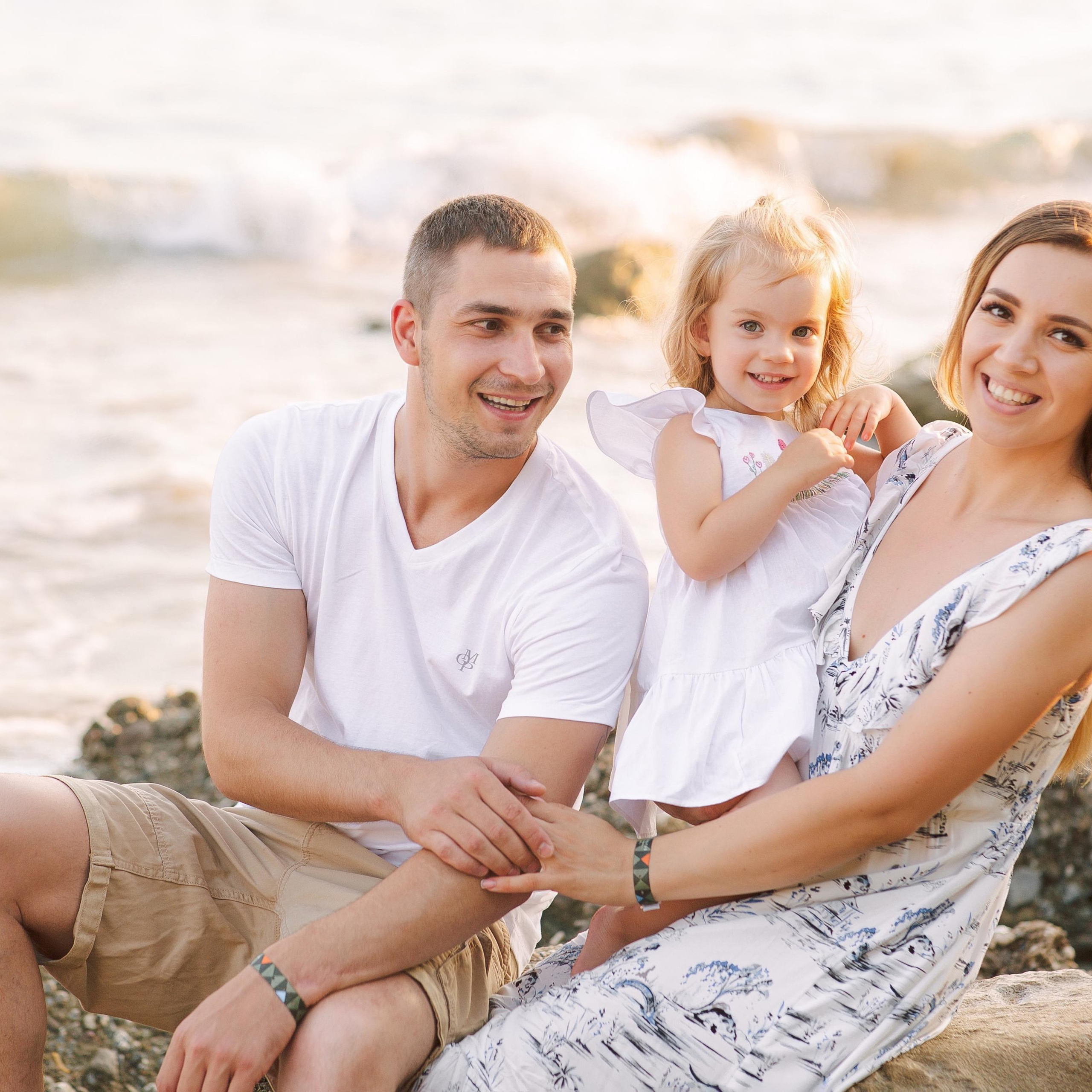 Семейная фотосессия на пляже в Сиде на закате. Алсу Девели. Фотограф в Алании в Турции, Аланья, Сиде, Белек, Анталия, Кемер, Конаклы, Окурджалар. Фотосъемки в Алании. Фотосессия в Алания