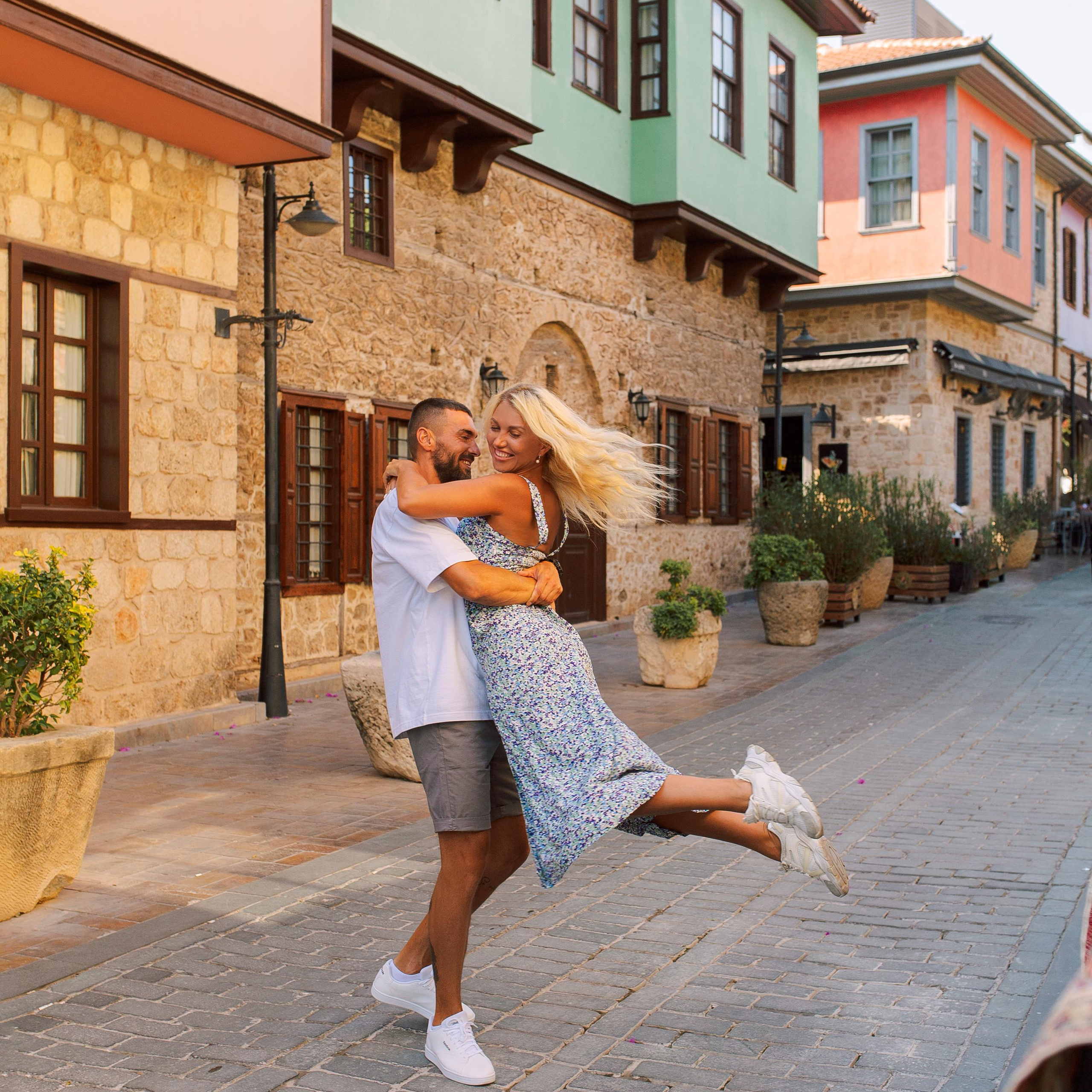 История любви в старом городе Анталии. Алсу Девели. Фотограф в Алании в Турции, Аланья, Сиде, Белек, Анталия, Кемер, Конаклы, Окурджалар. Фотосъемки в Алании. Фотосессия в Алания